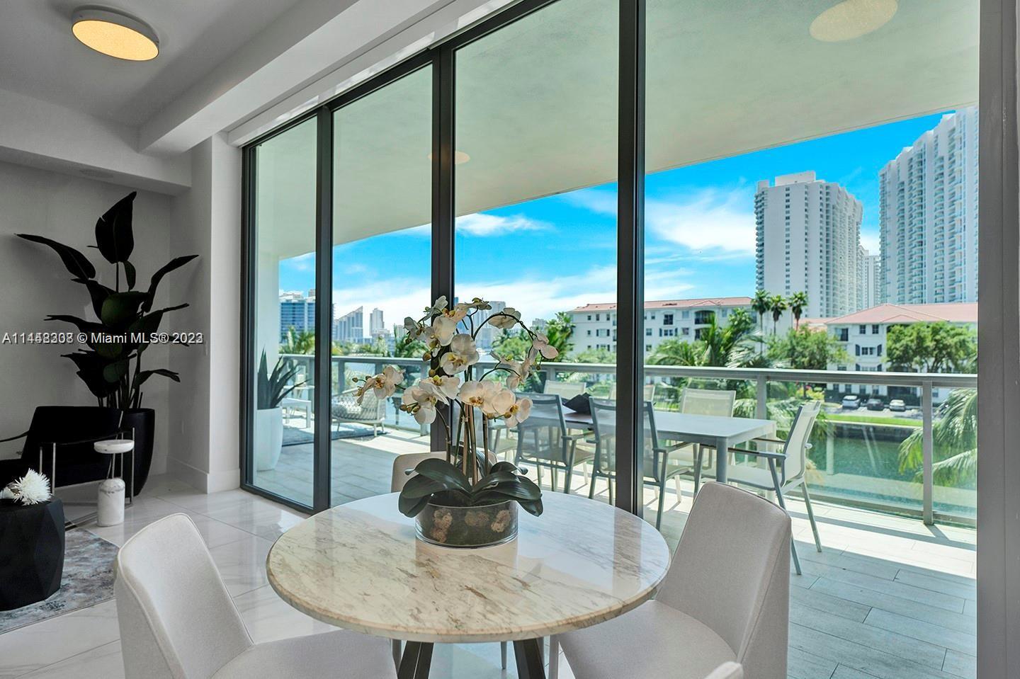 ECHO CONDO - Residential