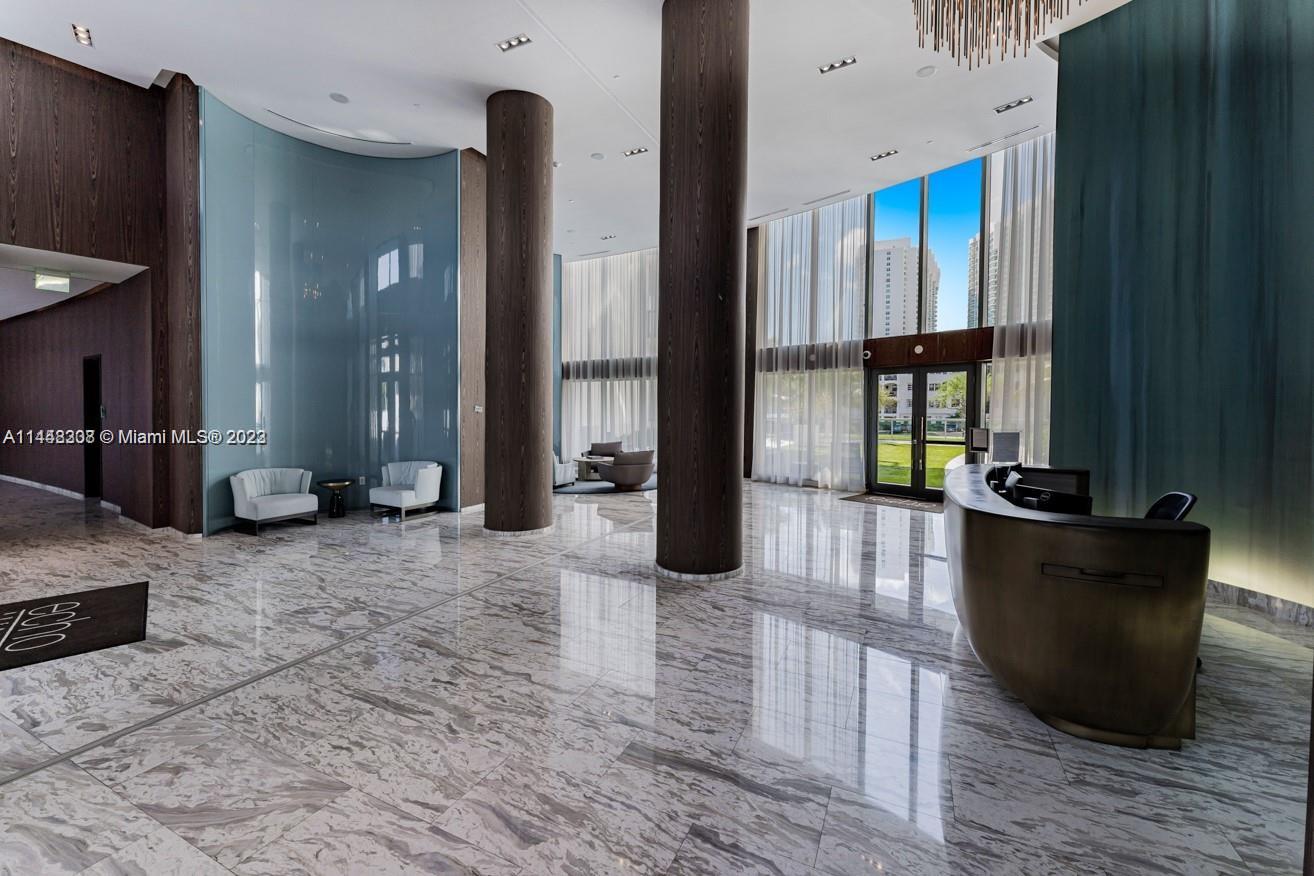 ECHO CONDO - Residential
