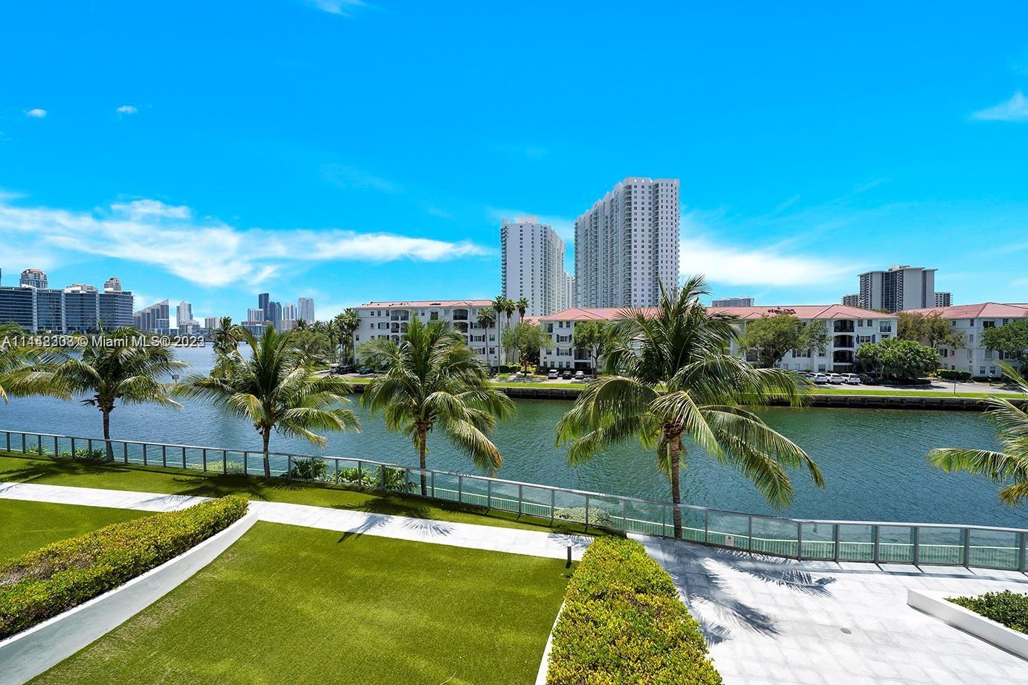 ECHO CONDO - Residential