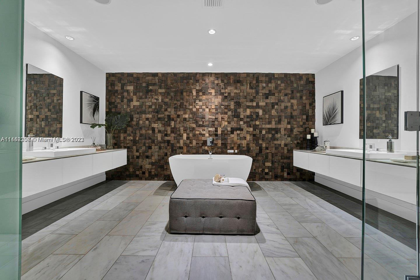 ECHO CONDO - Residential