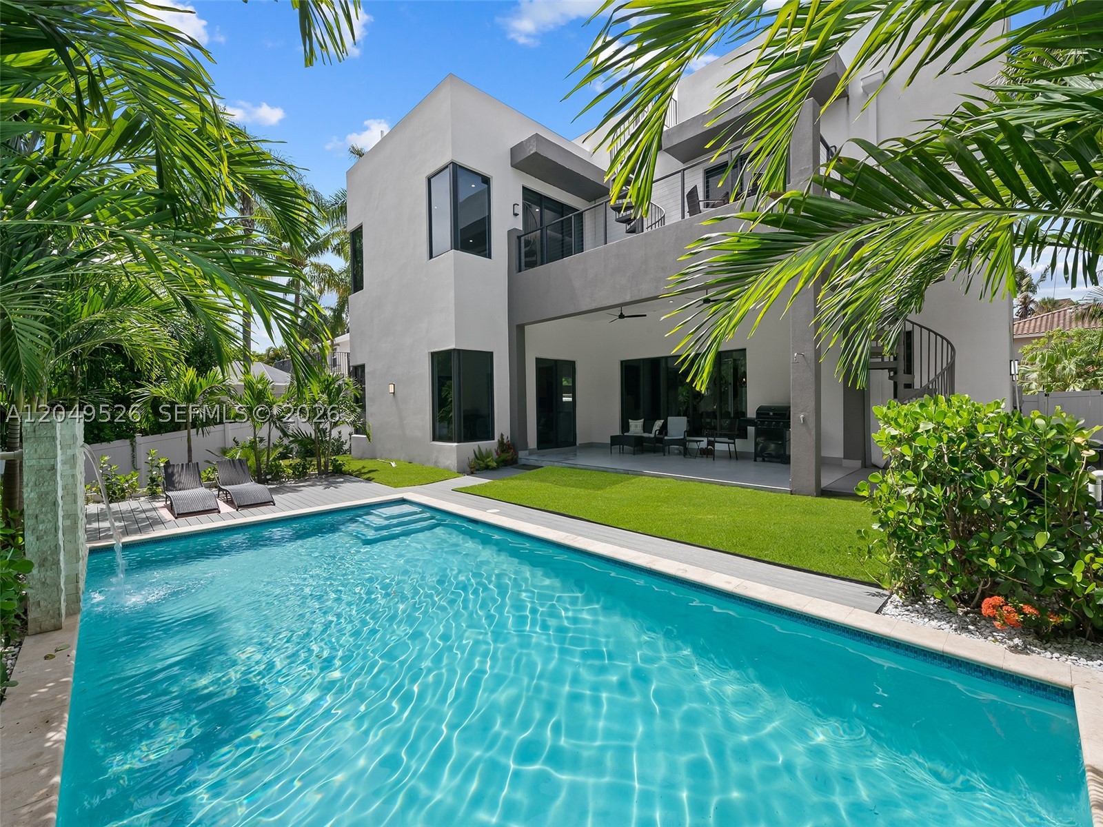 Lakeside Harbor - Residential