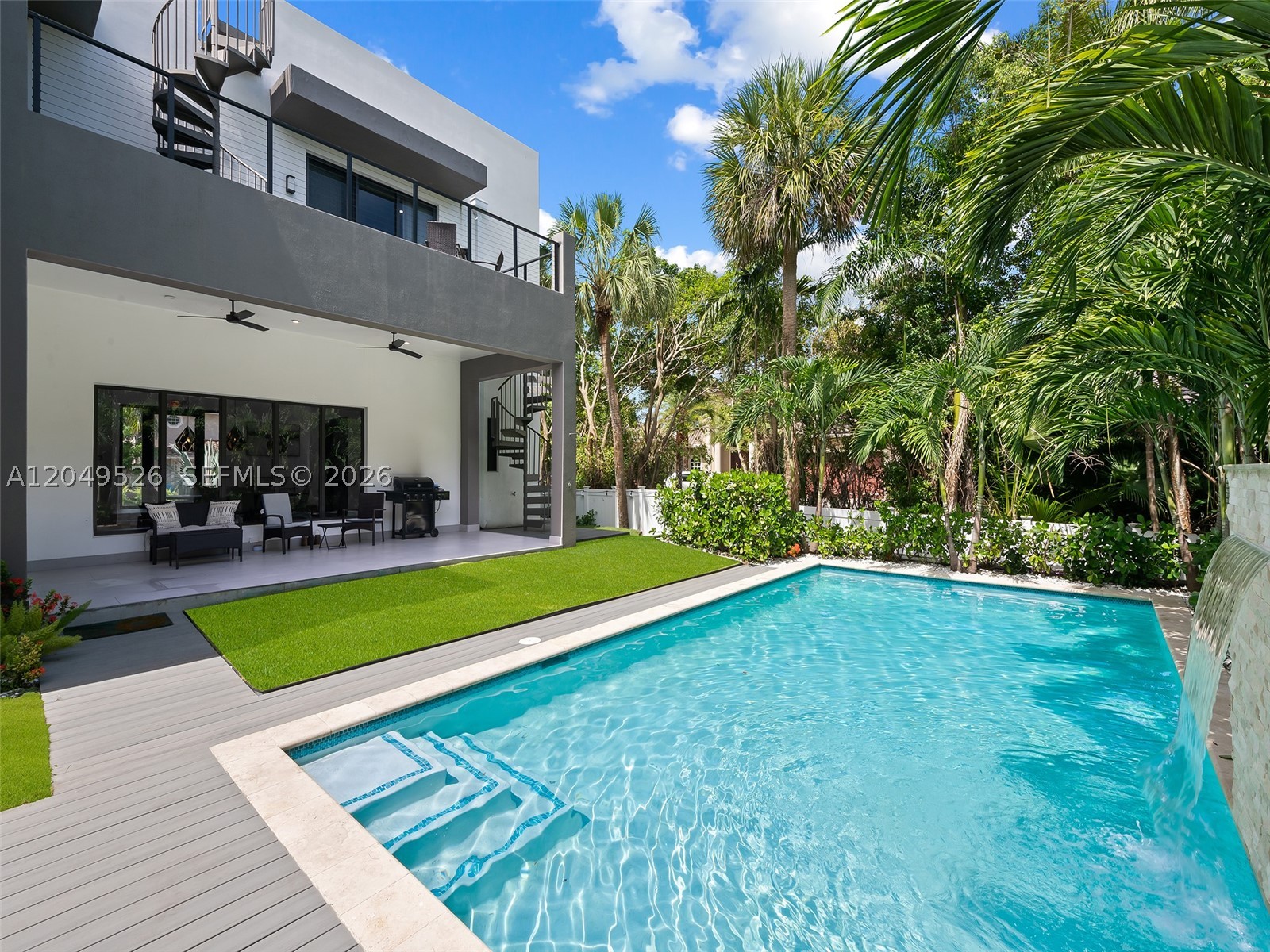 Lakeside Harbor - Residential
