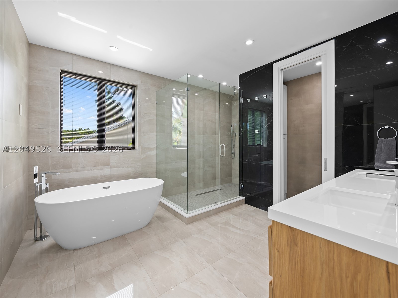 Lakeside Harbor - Residential