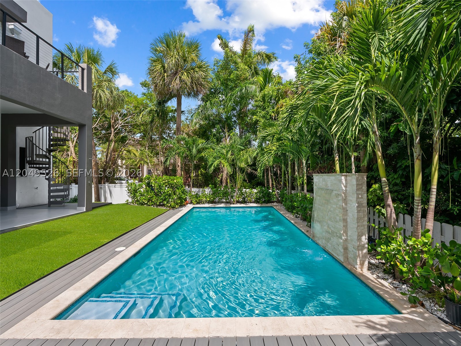 Lakeside Harbor - Residential