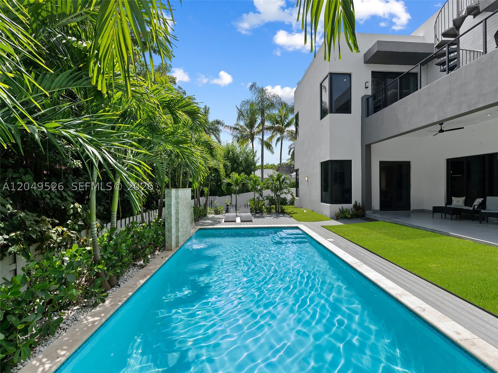 Lakeside Harbor - Residential