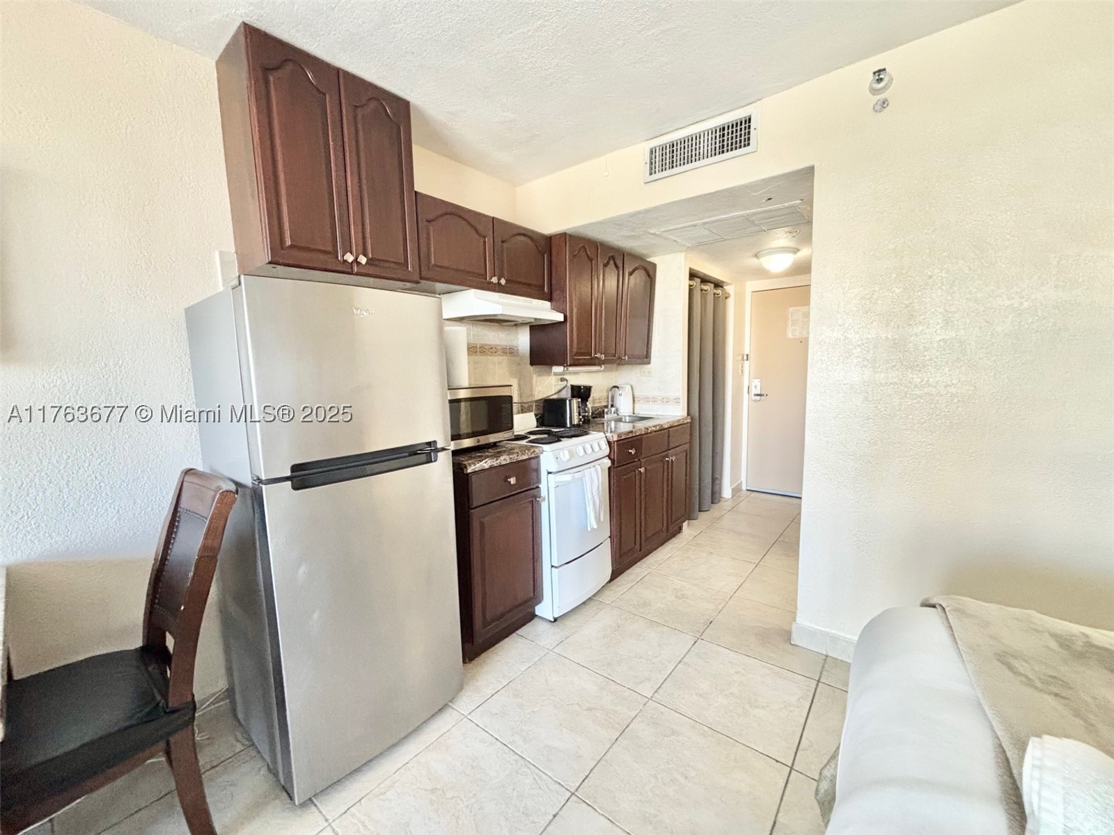 THE AVENTURA BEACH CLUB C - Residential
