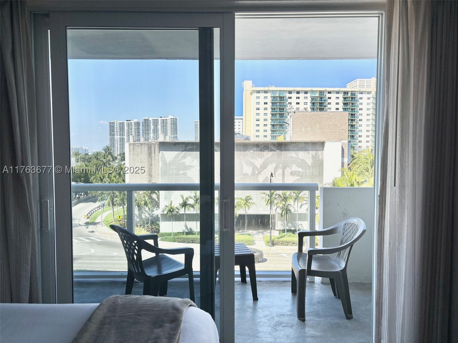 THE AVENTURA BEACH CLUB C - Residential