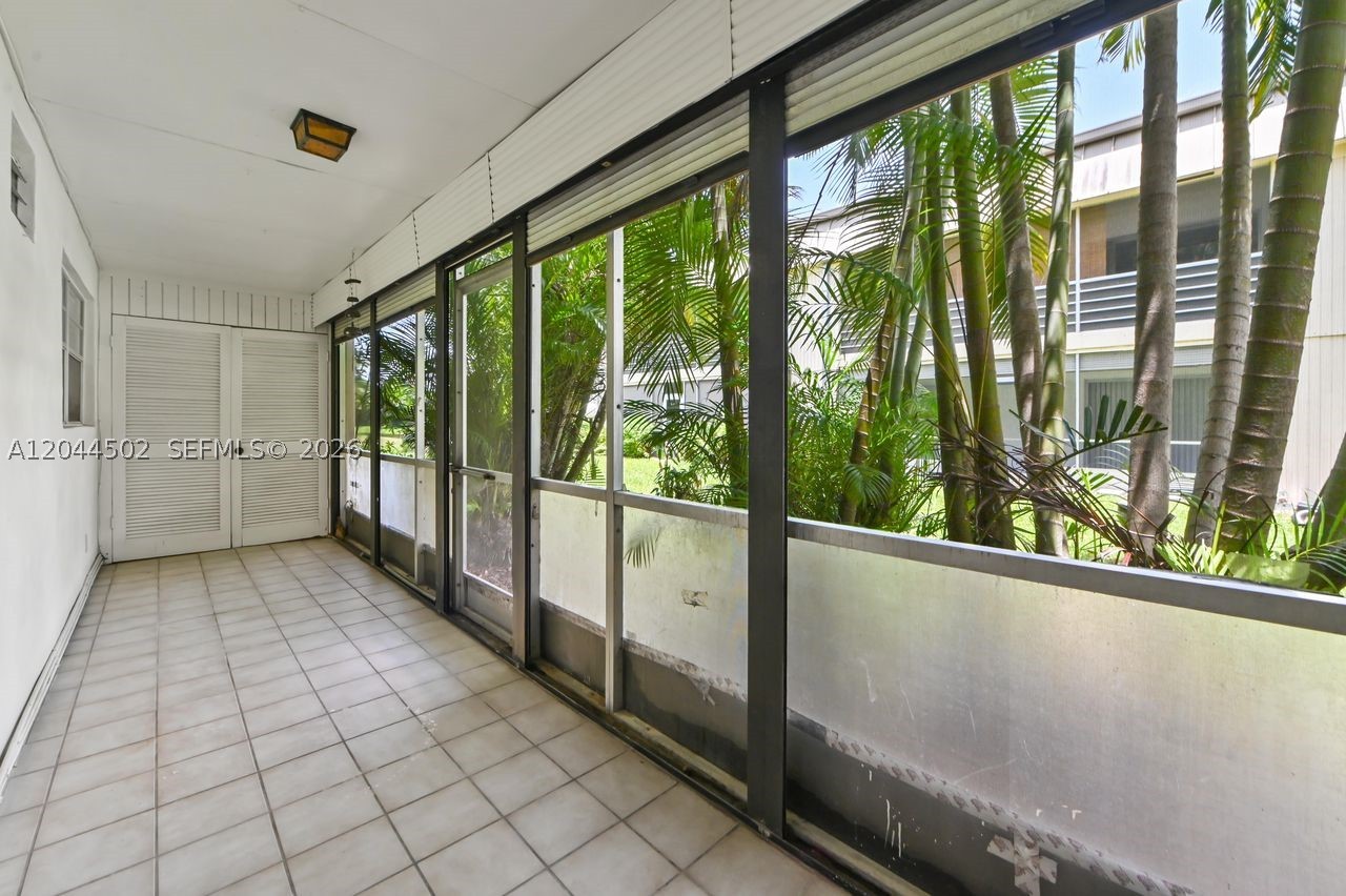 TRAILS END VILLAS INC CON - Residential