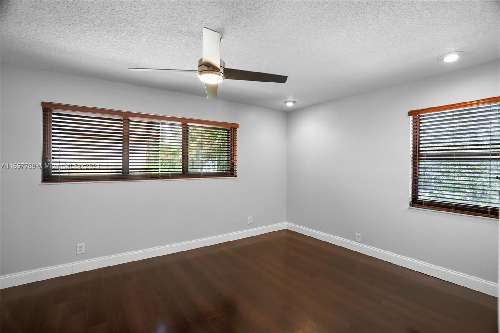 FIRESIDE TOWNHOMES CONDO - Residential