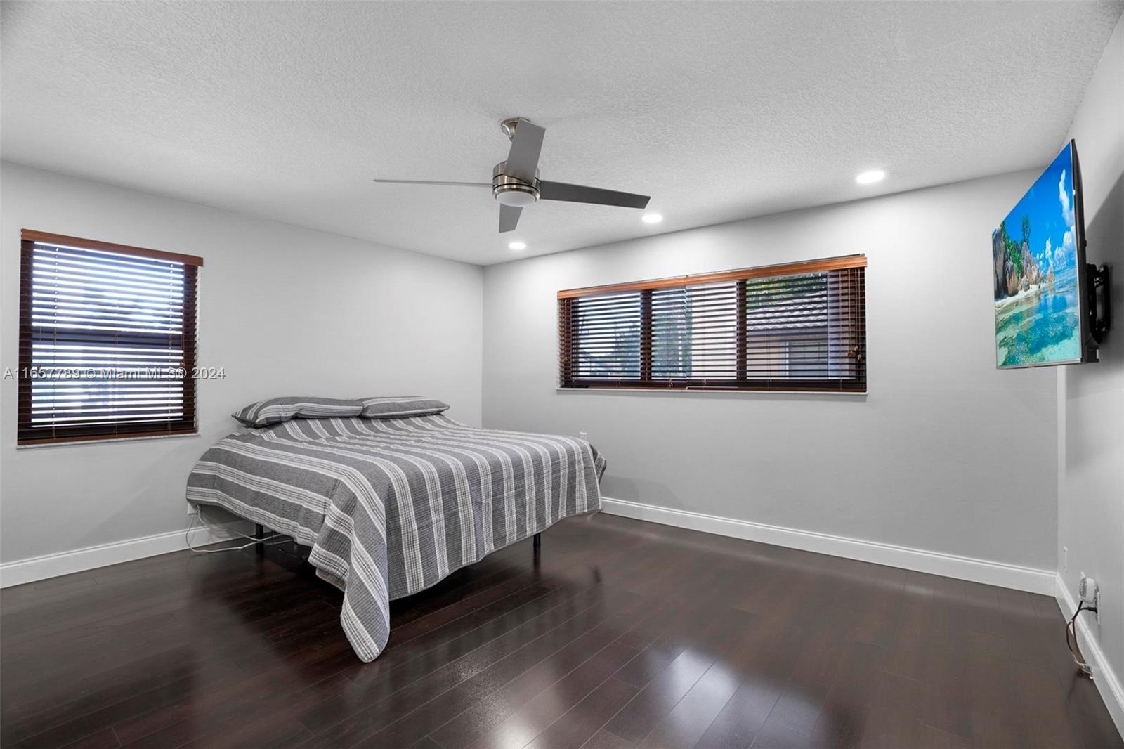 FIRESIDE TOWNHOMES CONDO - Residential