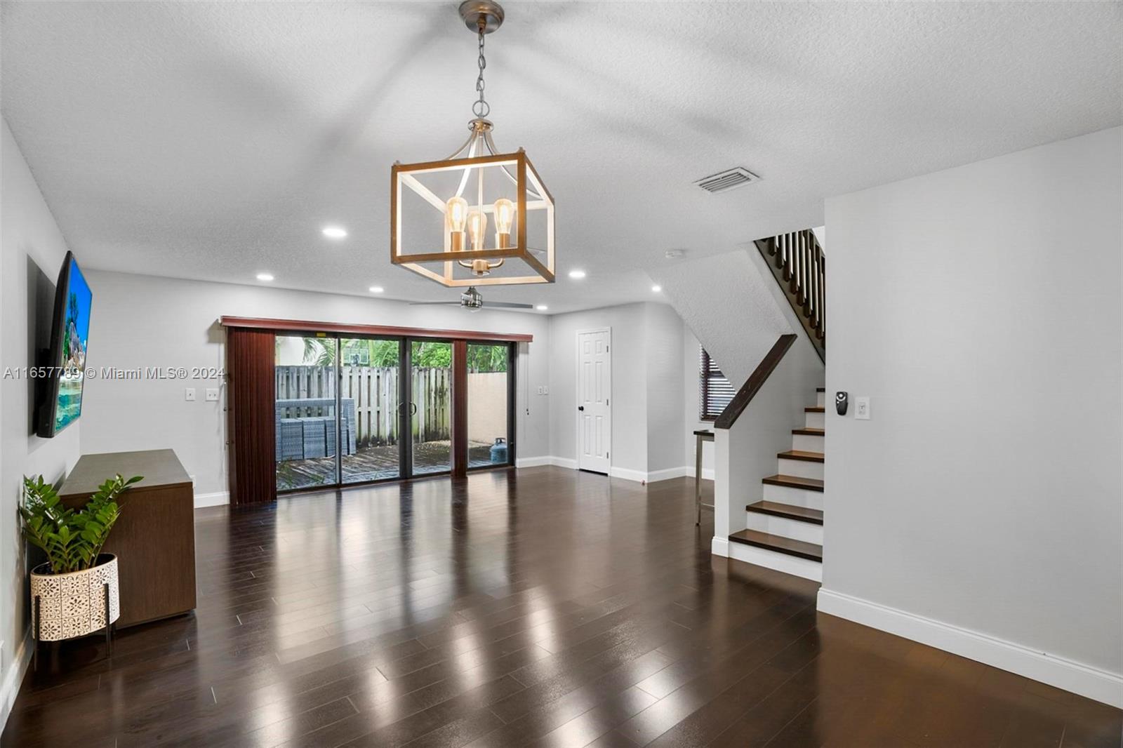 FIRESIDE TOWNHOMES CONDO - Residential