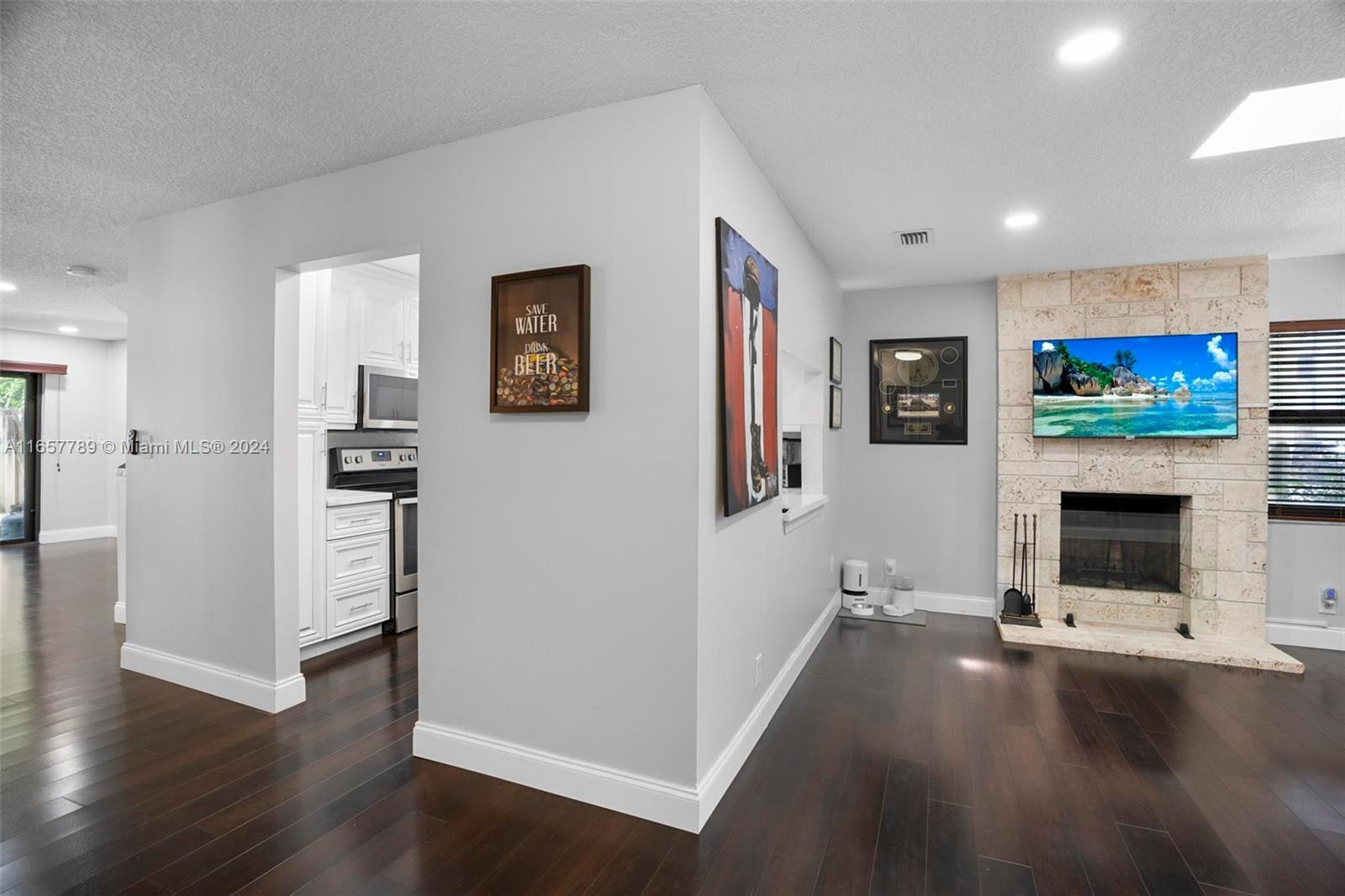 FIRESIDE TOWNHOMES CONDO - Residential