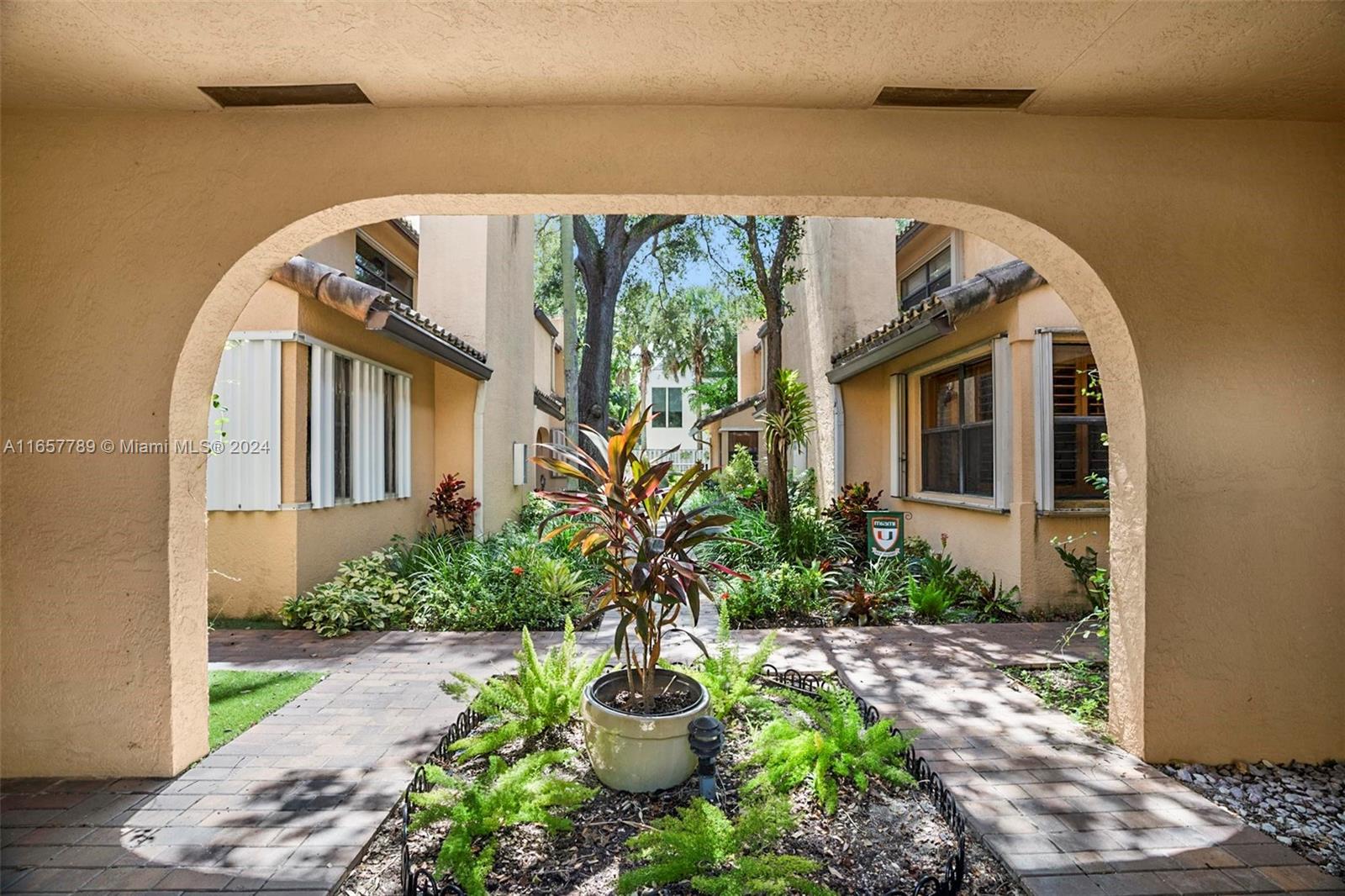 FIRESIDE TOWNHOMES CONDO - Residential