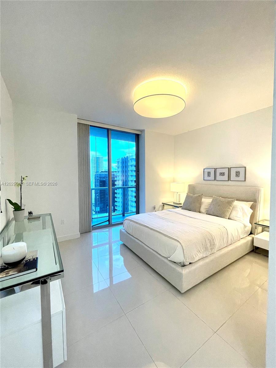 THE AXIS ON BRICKELL COND - Residential Lease
