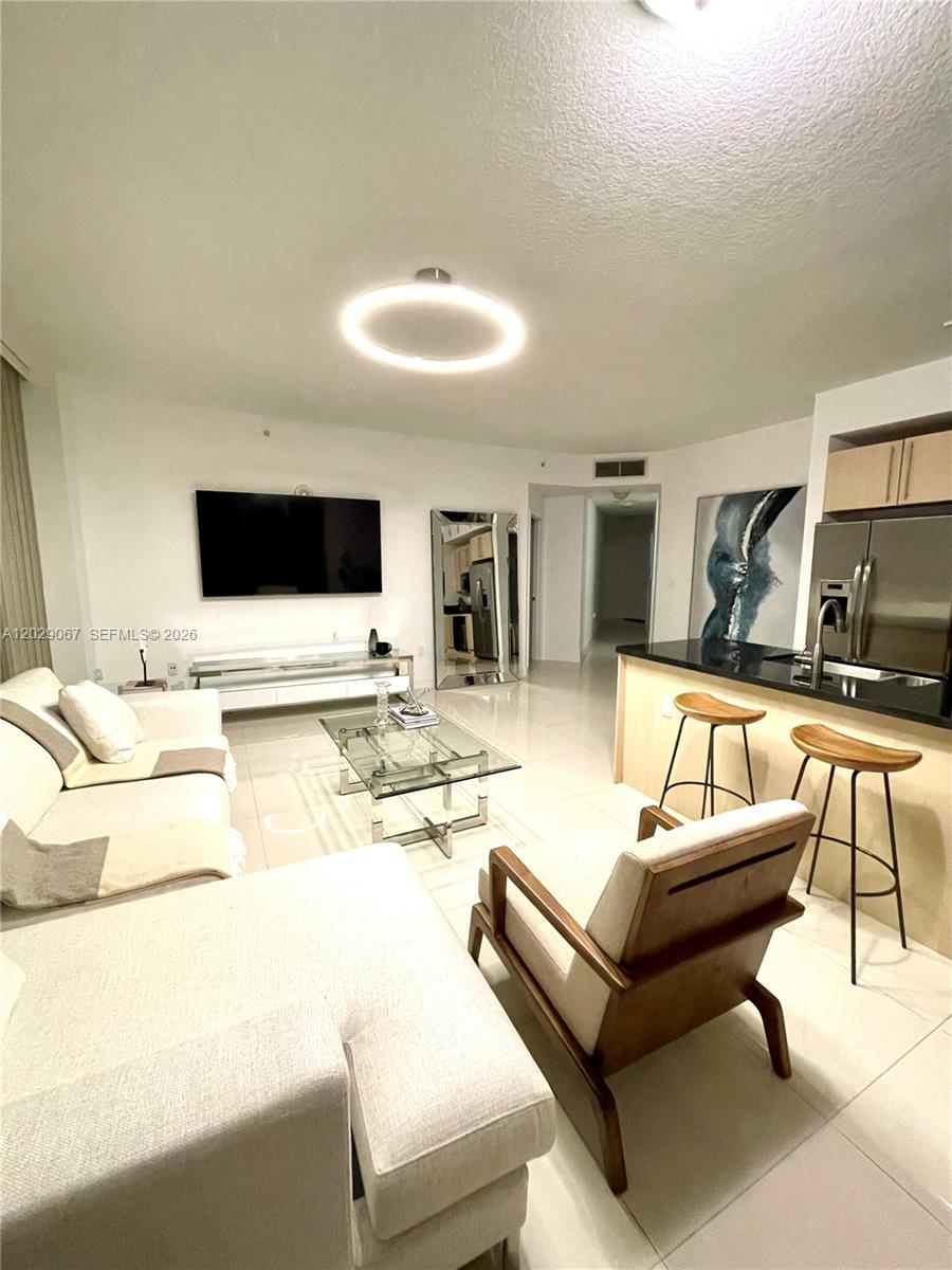 THE AXIS ON BRICKELL COND - Residential Lease