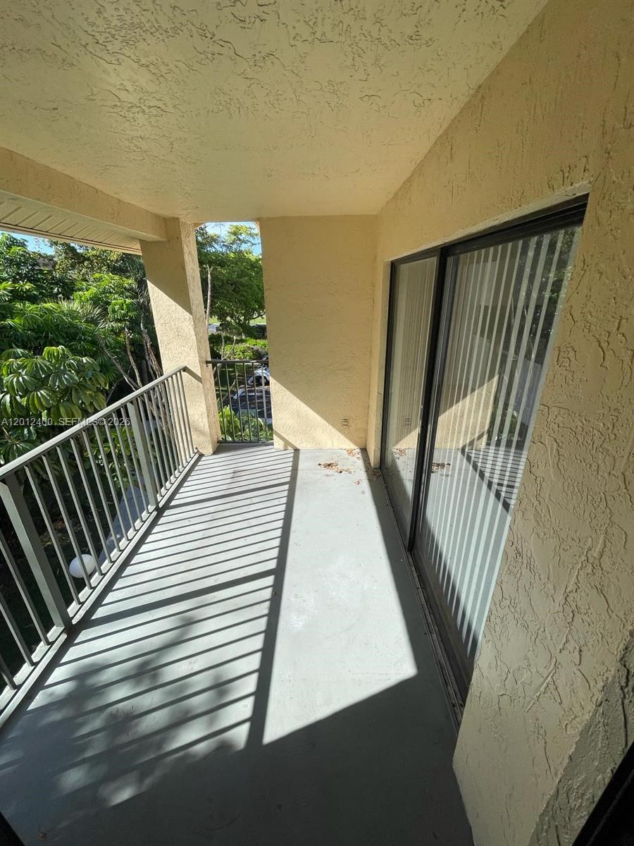 SUMMERBREEZE CONDO - Residential