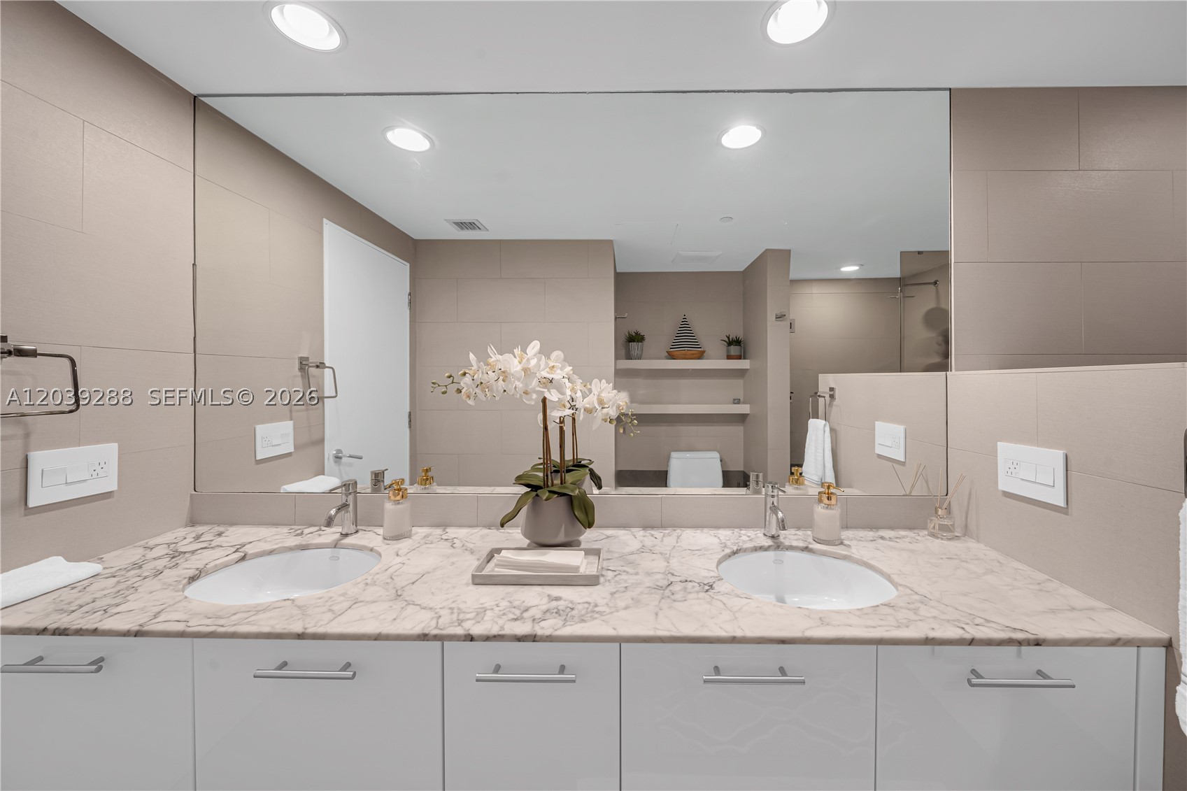 500 BRICKELL WEST CONDO - Residential Lease