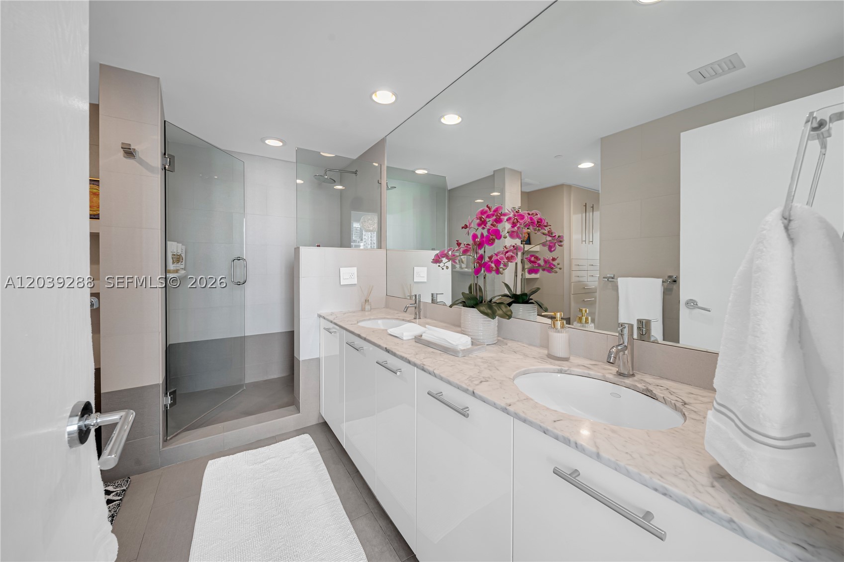500 BRICKELL WEST CONDO - Residential Lease