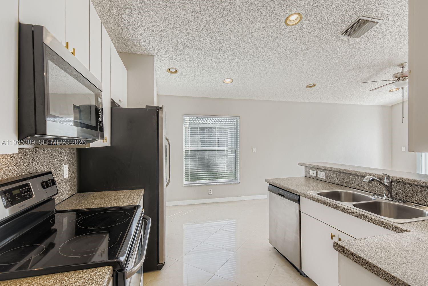 PEMBROKE FALLS PHASE 7 - Residential
