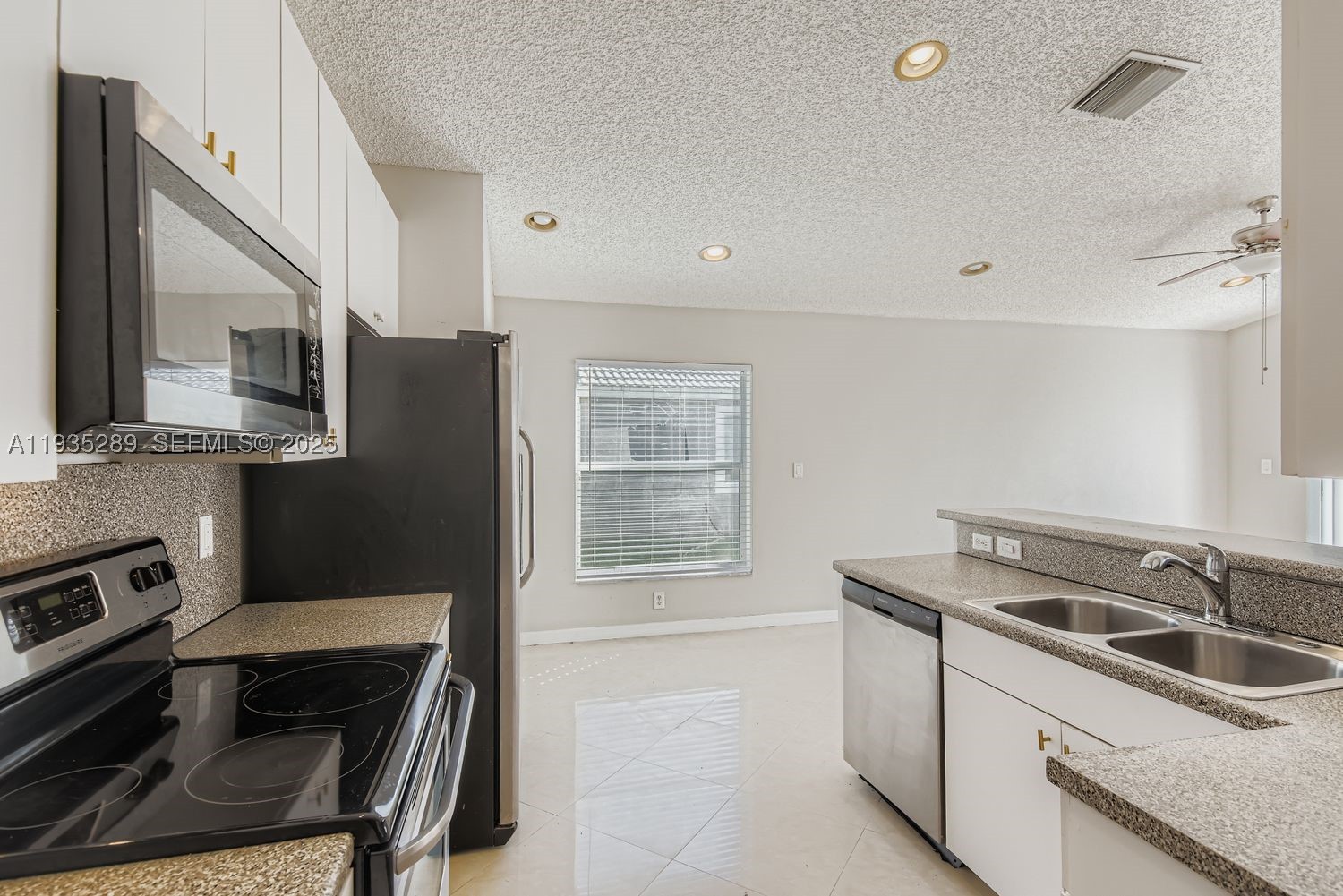 PEMBROKE FALLS PHASE 7 - Residential