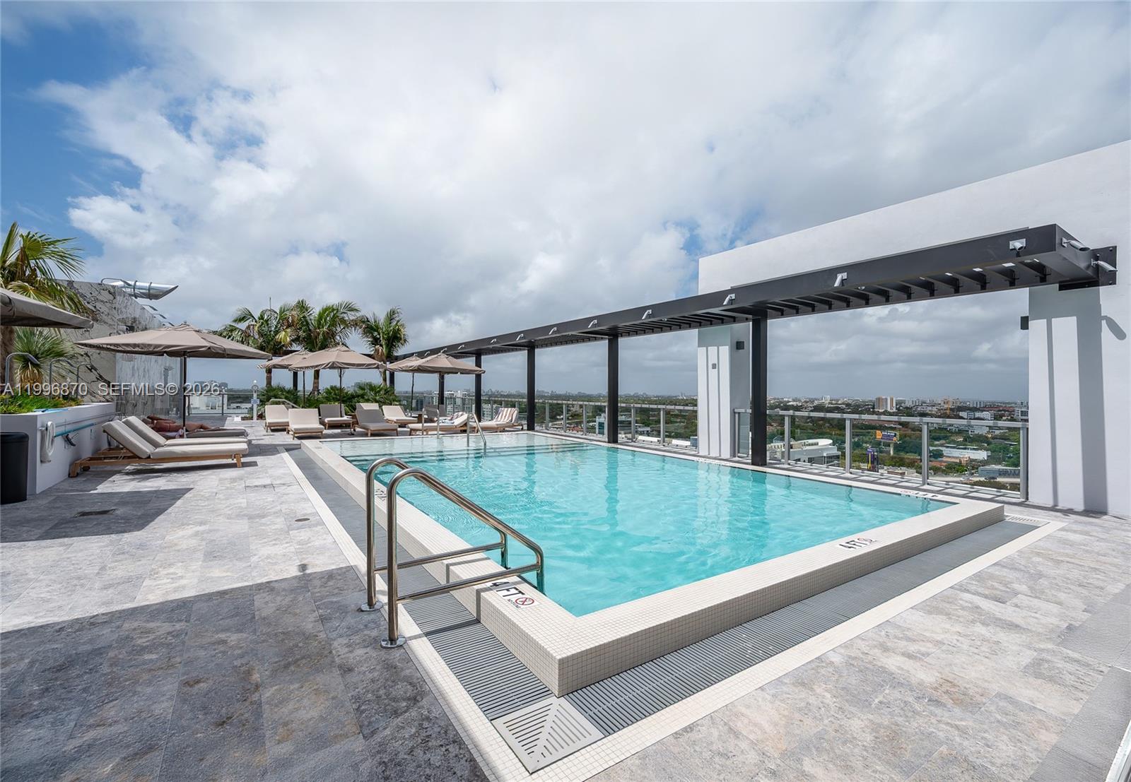 DOMUS - Residential