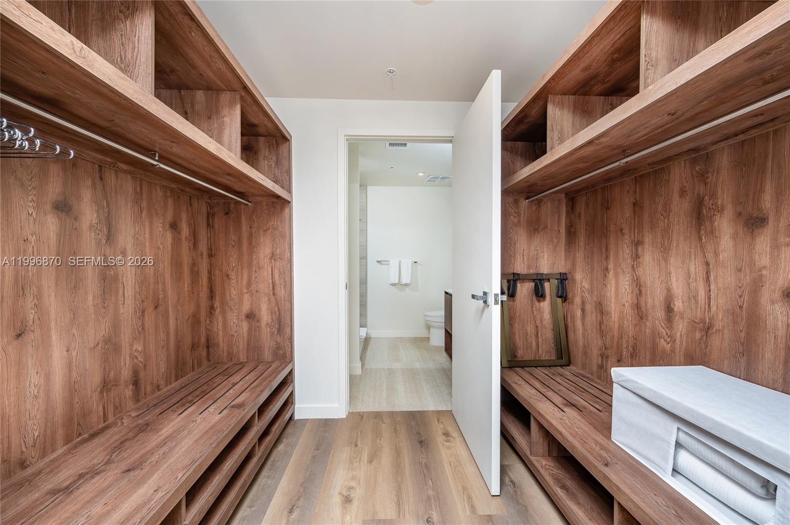 DOMUS - Residential