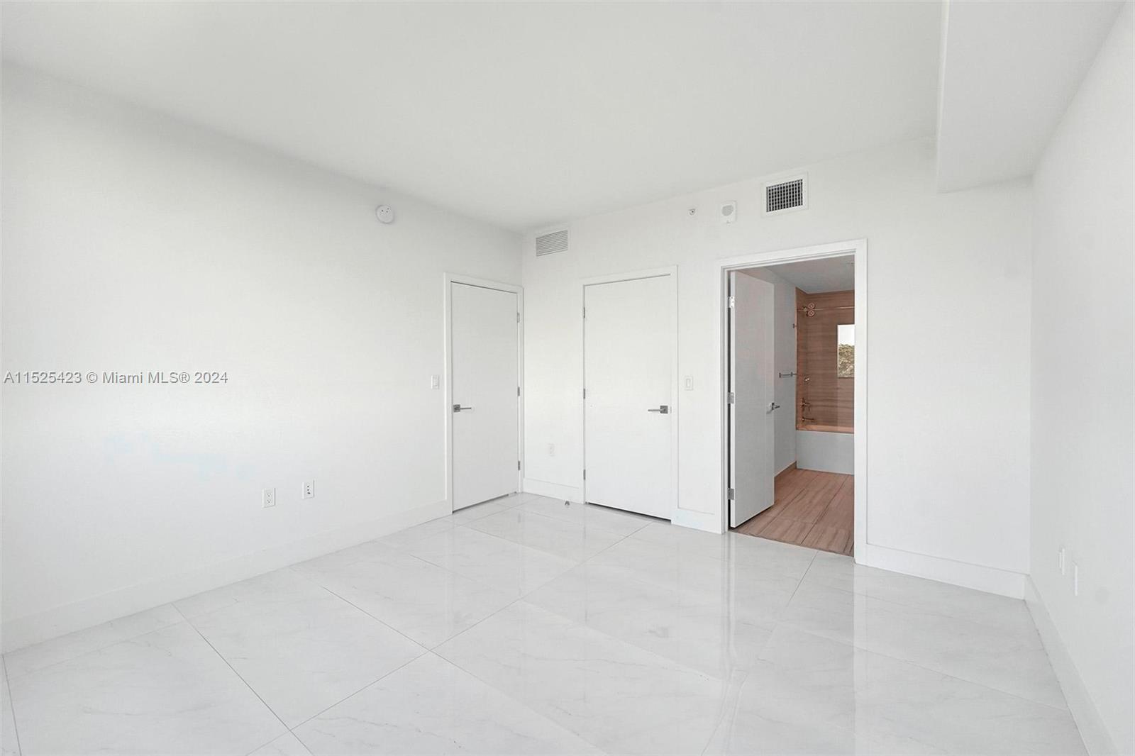 MERRICK MANOR - Residential Lease