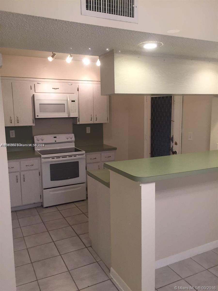 FAIRWAYS OF CORAL SPRINGS - Residential