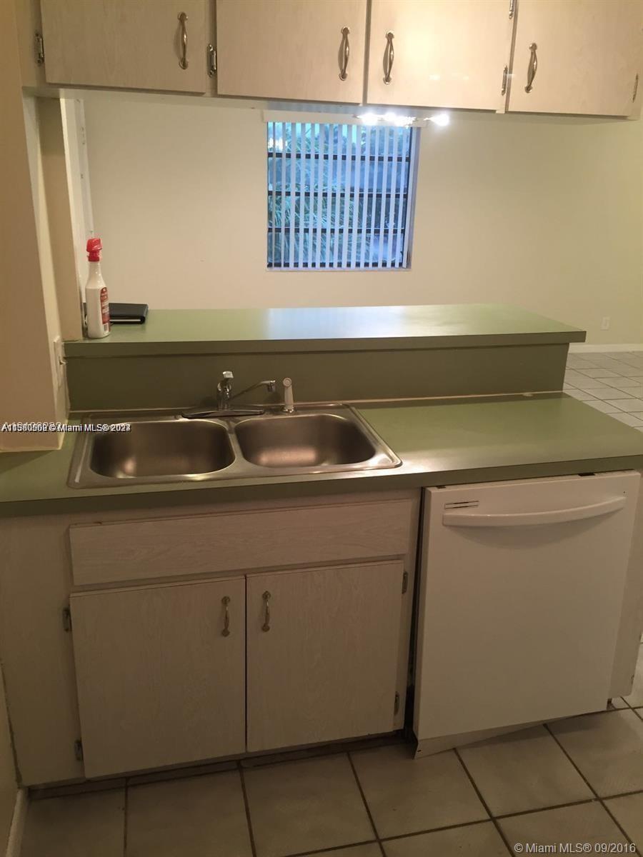 FAIRWAYS OF CORAL SPRINGS - Residential