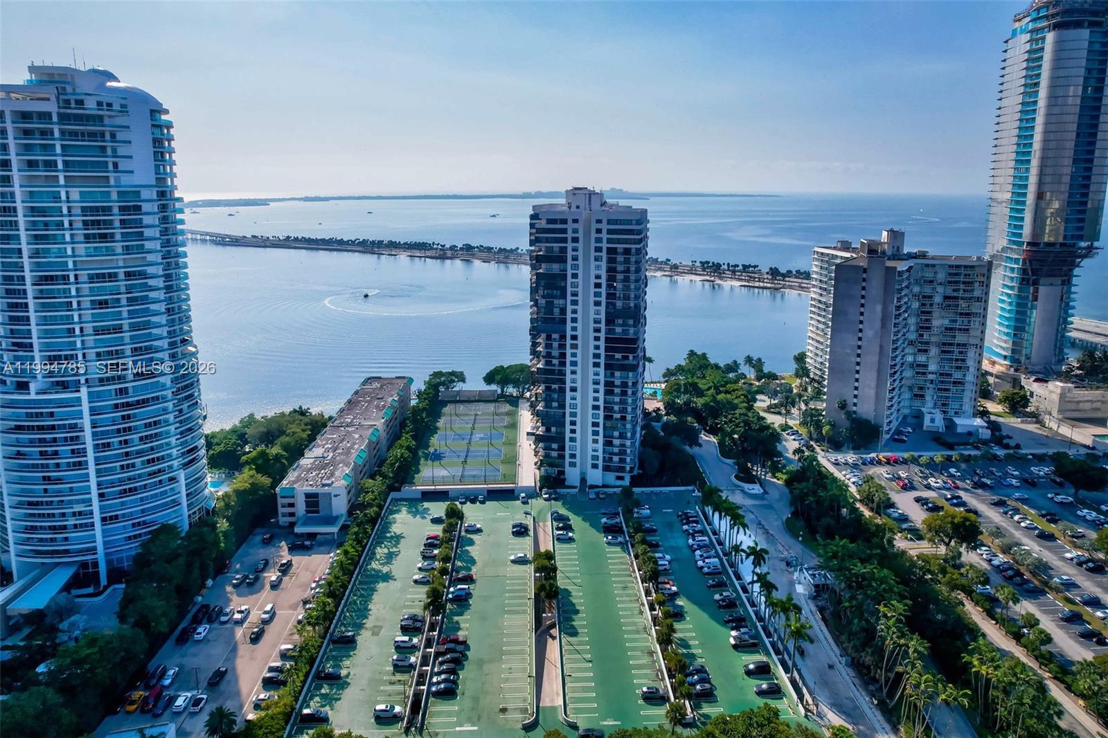BRICKELL BAY CLUB CONDO - Residential