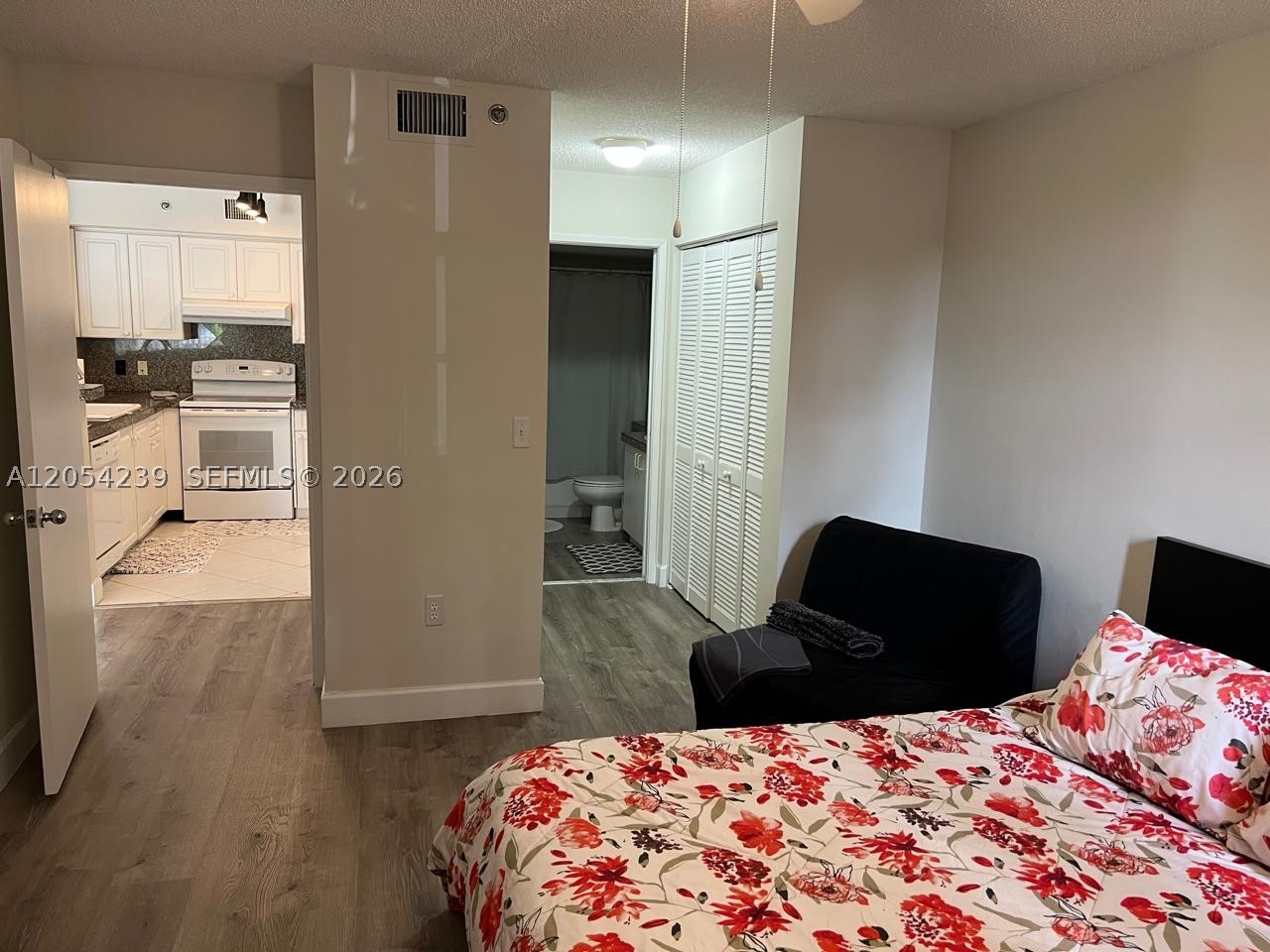 THE YACHT CLUB AT AVENTUR - Residential Lease