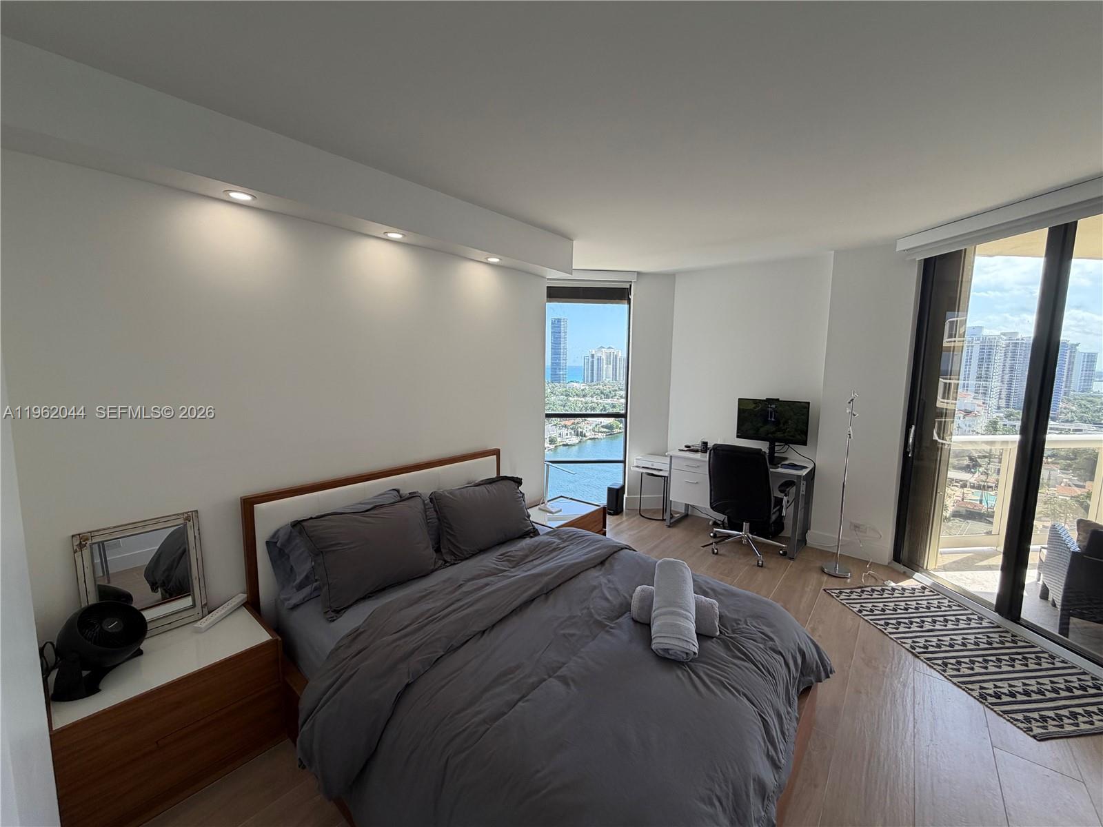 TERRACES NORTH TURNBERRY - Residential Lease