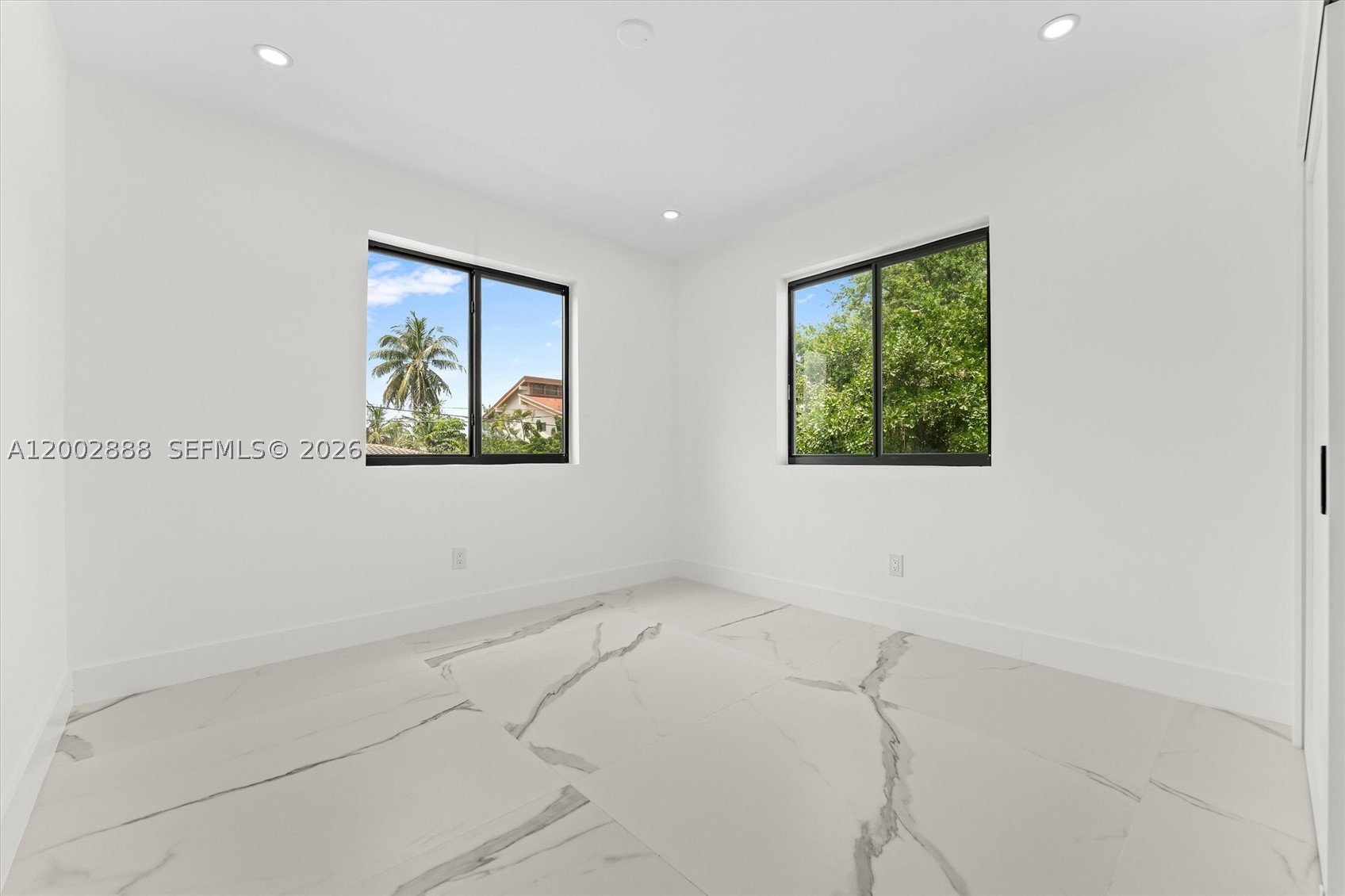 ENCHANTED LAKE SEC 5 - Residential