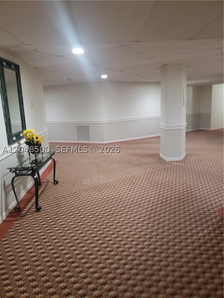 COUNTRY CLUB TOWER OF COR - Residential Lease