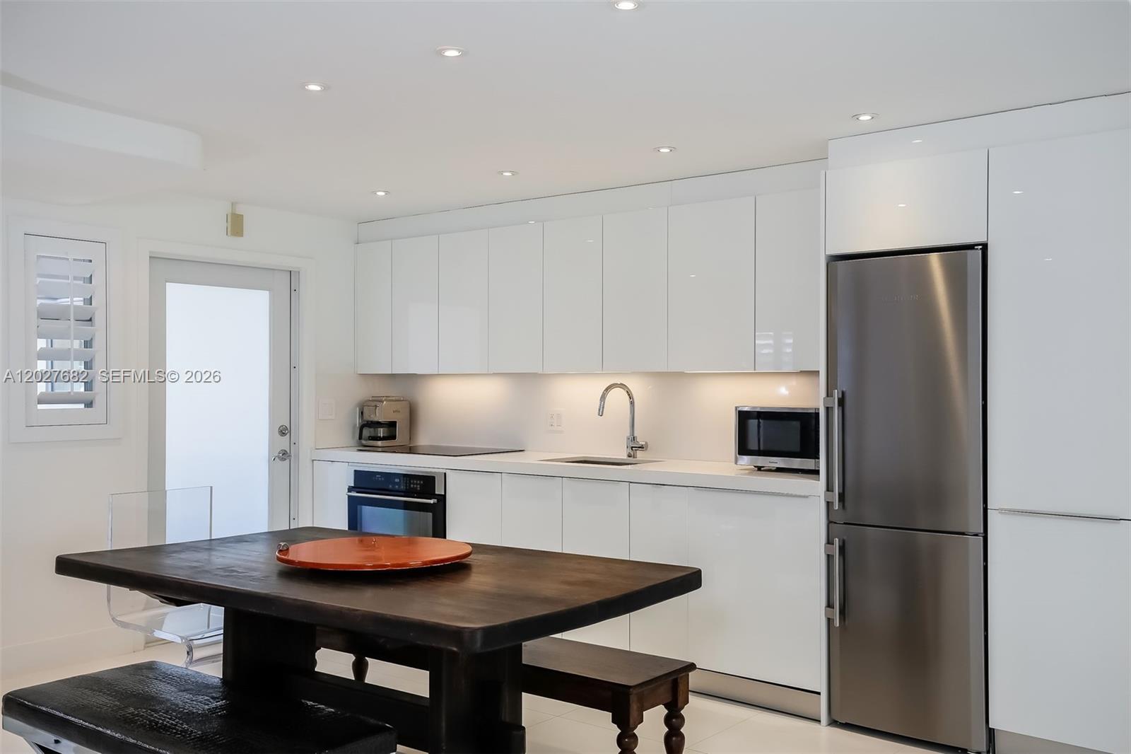GALEN DRIVE WEST CONDOMIN - Residential Lease