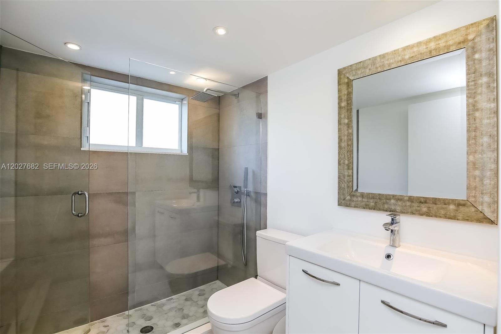 GALEN DRIVE WEST CONDOMIN - Residential Lease