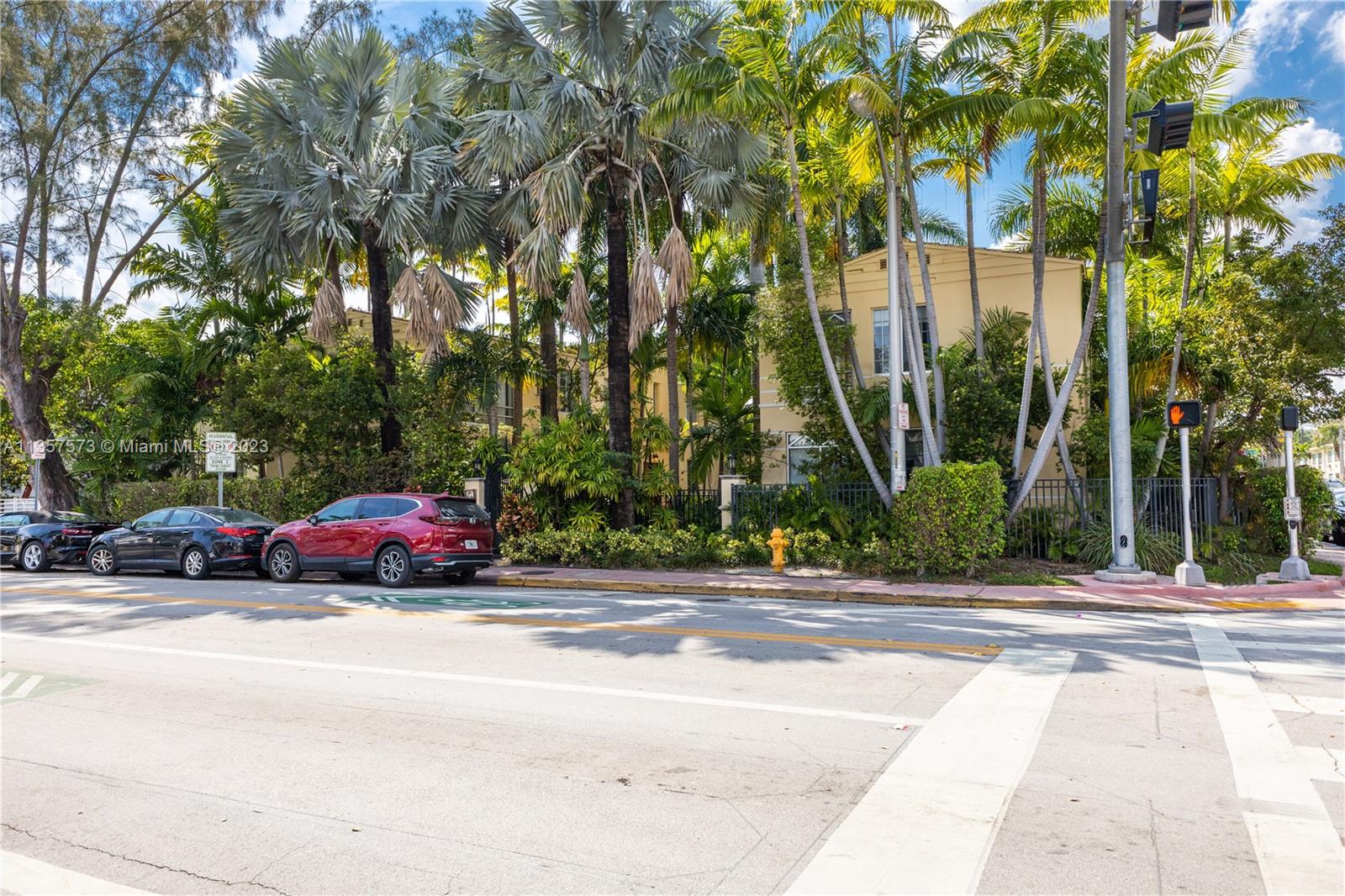 THE PALM RESIDENCES SO BC - Residential