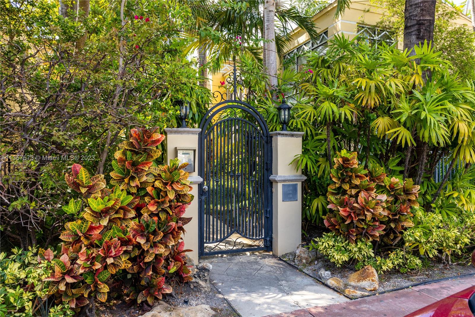 THE PALM RESIDENCES SO BC - Residential