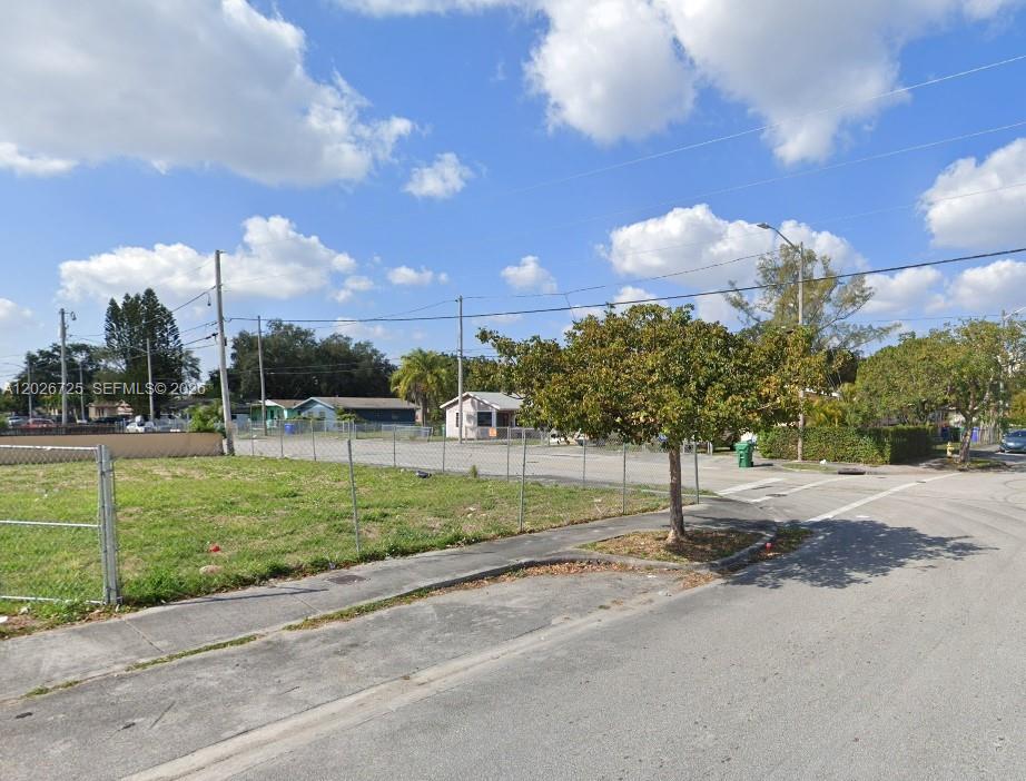 Corner Lot 4 Bed 2 Bath plans approved, impact fee paid, shovel ready.
