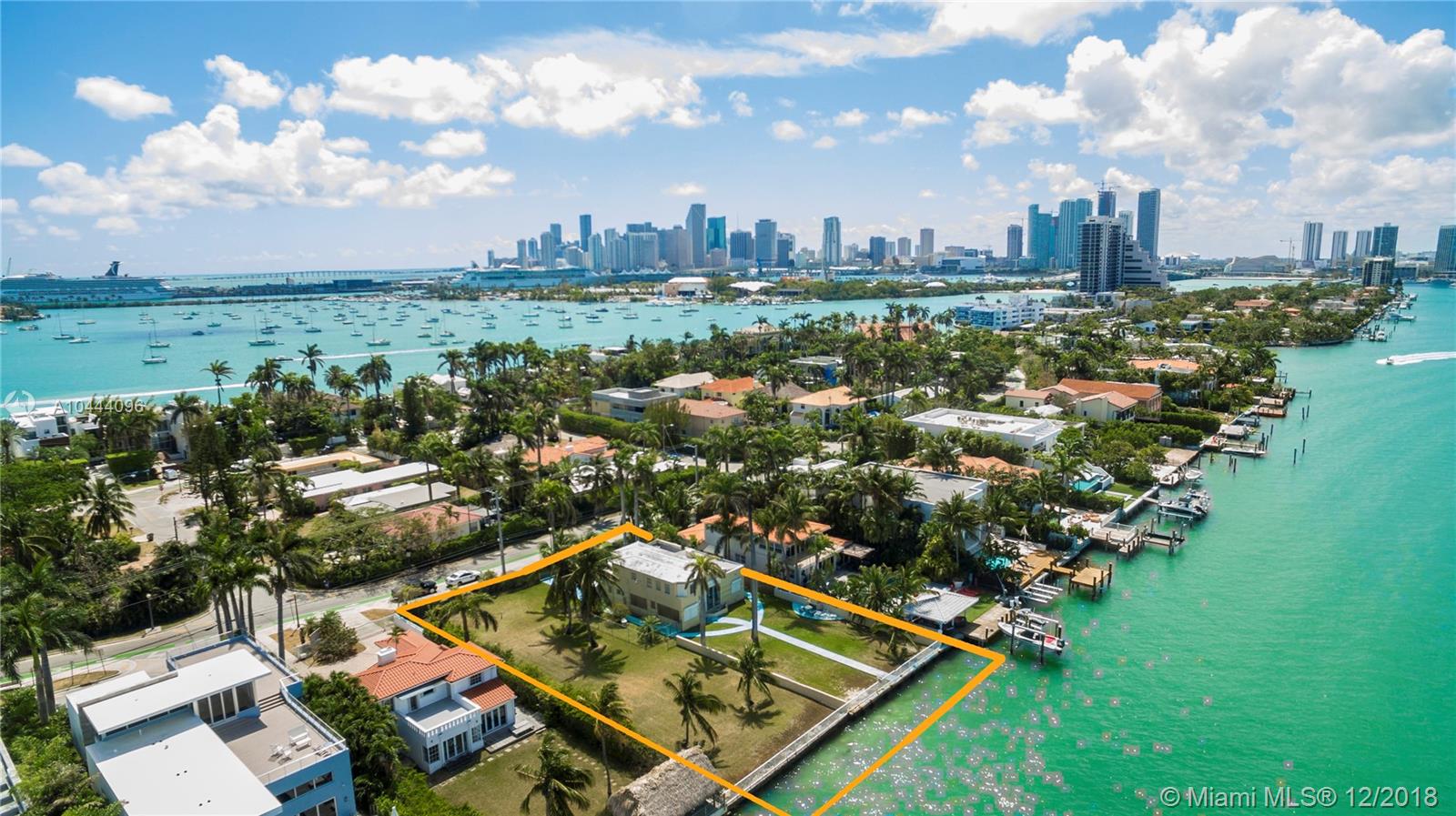 Build your dream house on this astounding triple lot! Incredible Rarely available 21,000 SF lot w/ in prime N Venetian Way with endless panoramic open water northern panoramic views. Enjoy this A+ location minutes from Downtown, Adrienne Arsht Center, Lincoln Road, Sunset Harbour with Beach schools.