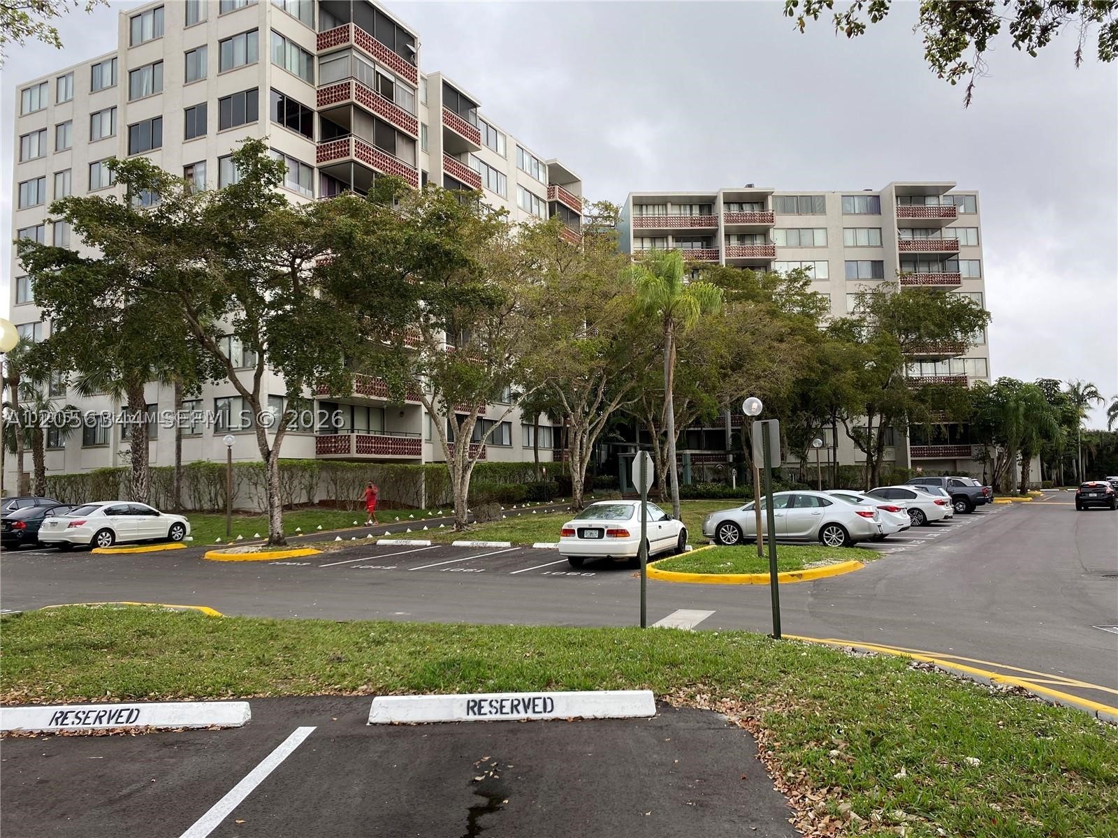 INVERRARY GARDENS CONDO I - Residential Lease