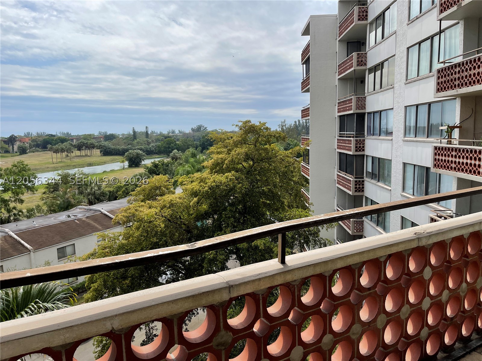 INVERRARY GARDENS CONDO I - Residential Lease