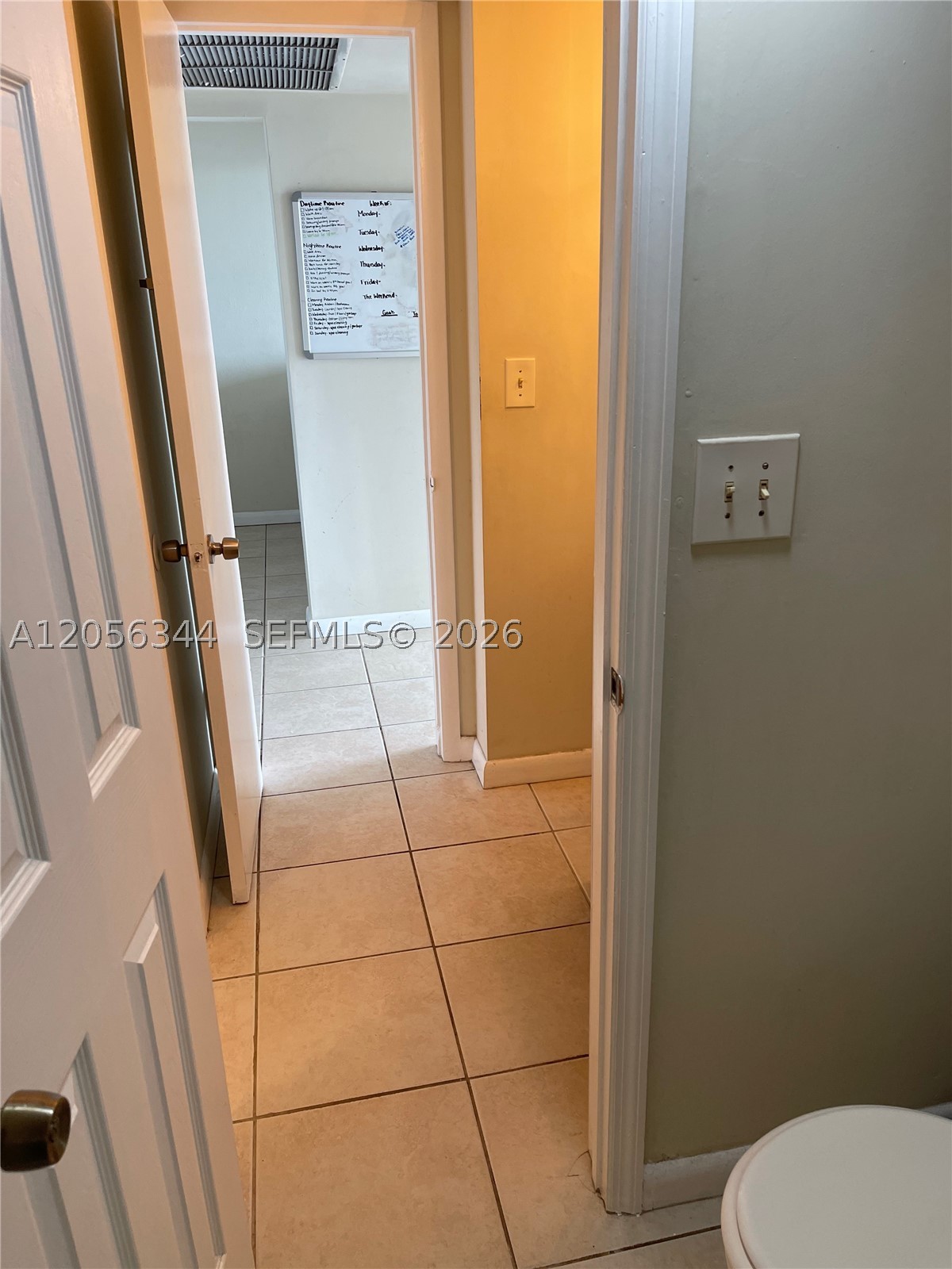 INVERRARY GARDENS CONDO I - Residential Lease