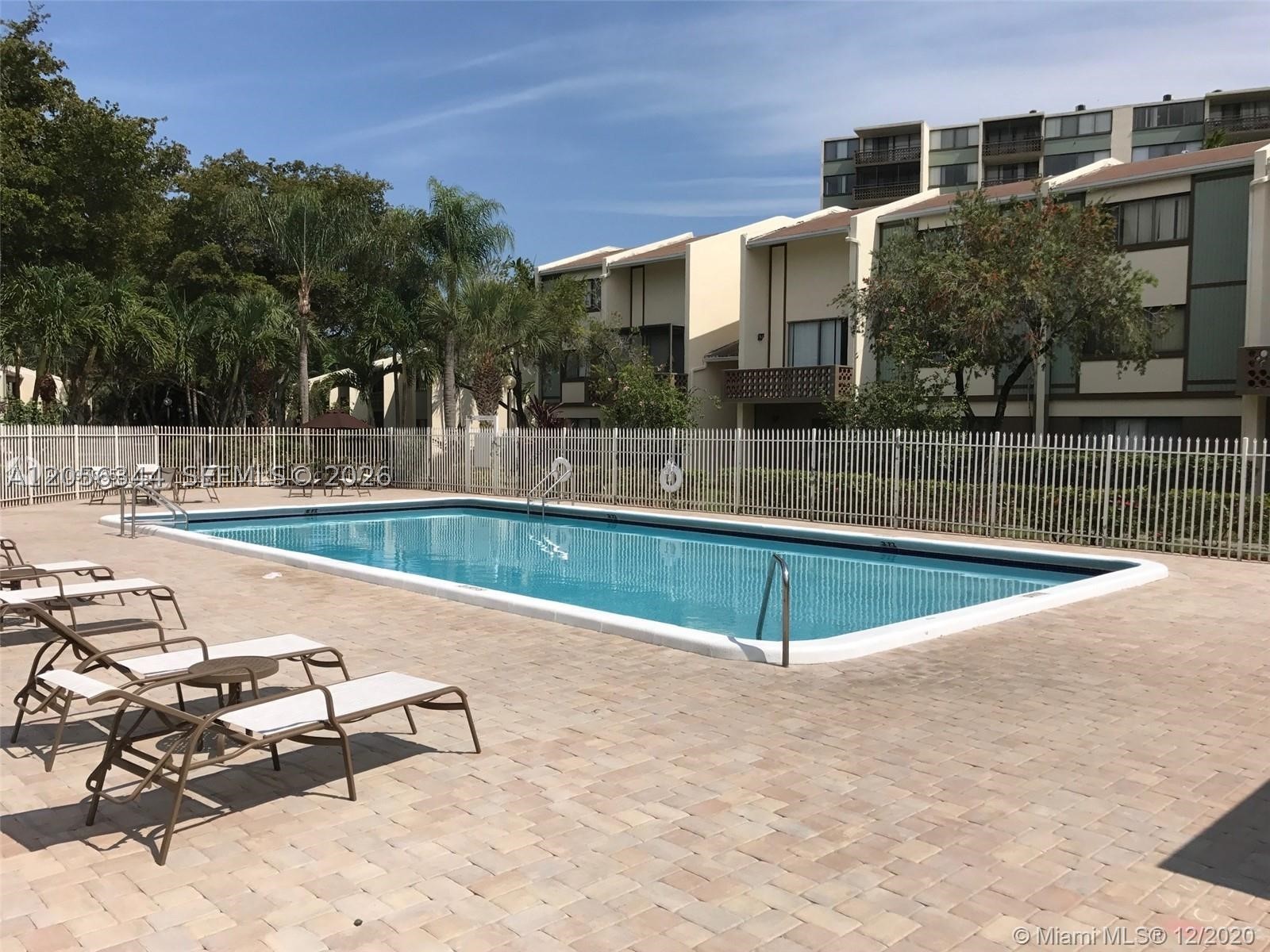 INVERRARY GARDENS CONDO I - Residential Lease