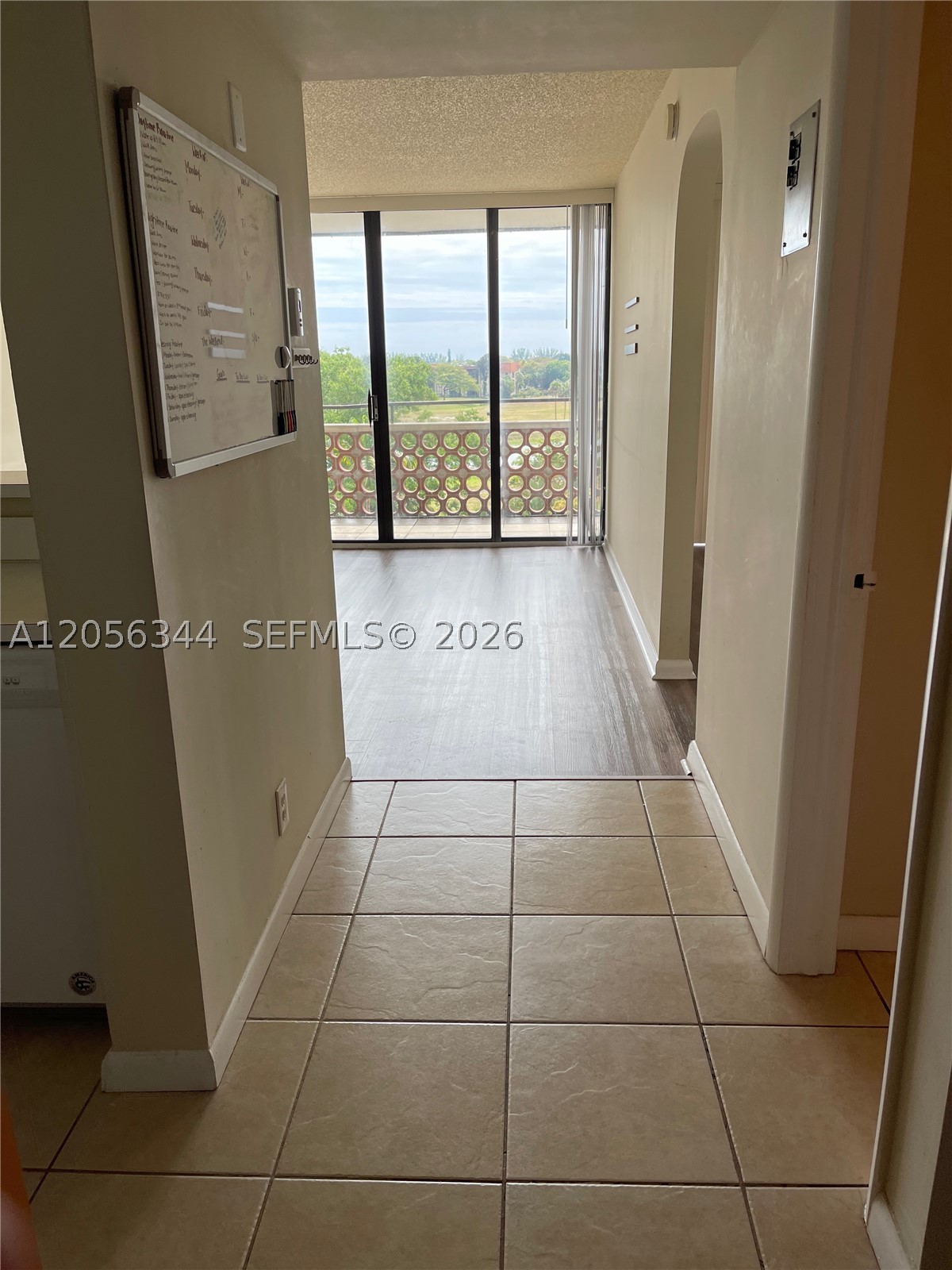 INVERRARY GARDENS CONDO I - Residential Lease