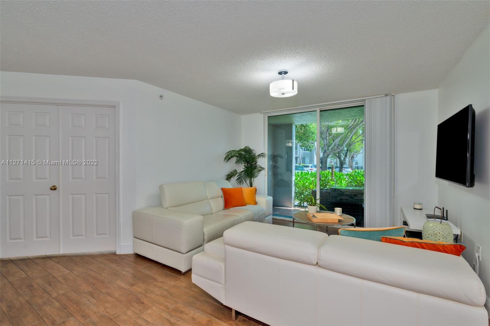 DEVONAIRE CONDO AT PEMBROK - Residential