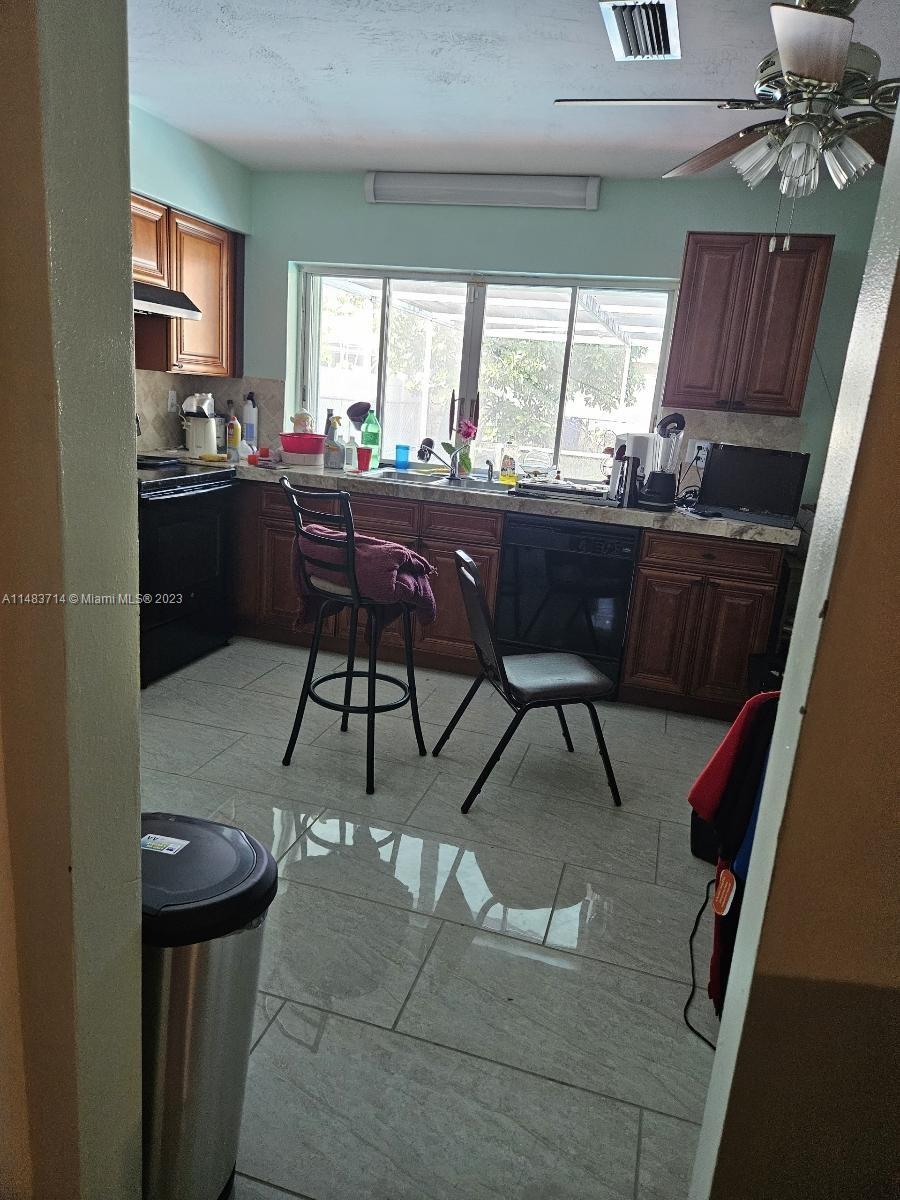 KNOLLS 2 SEC - Residential