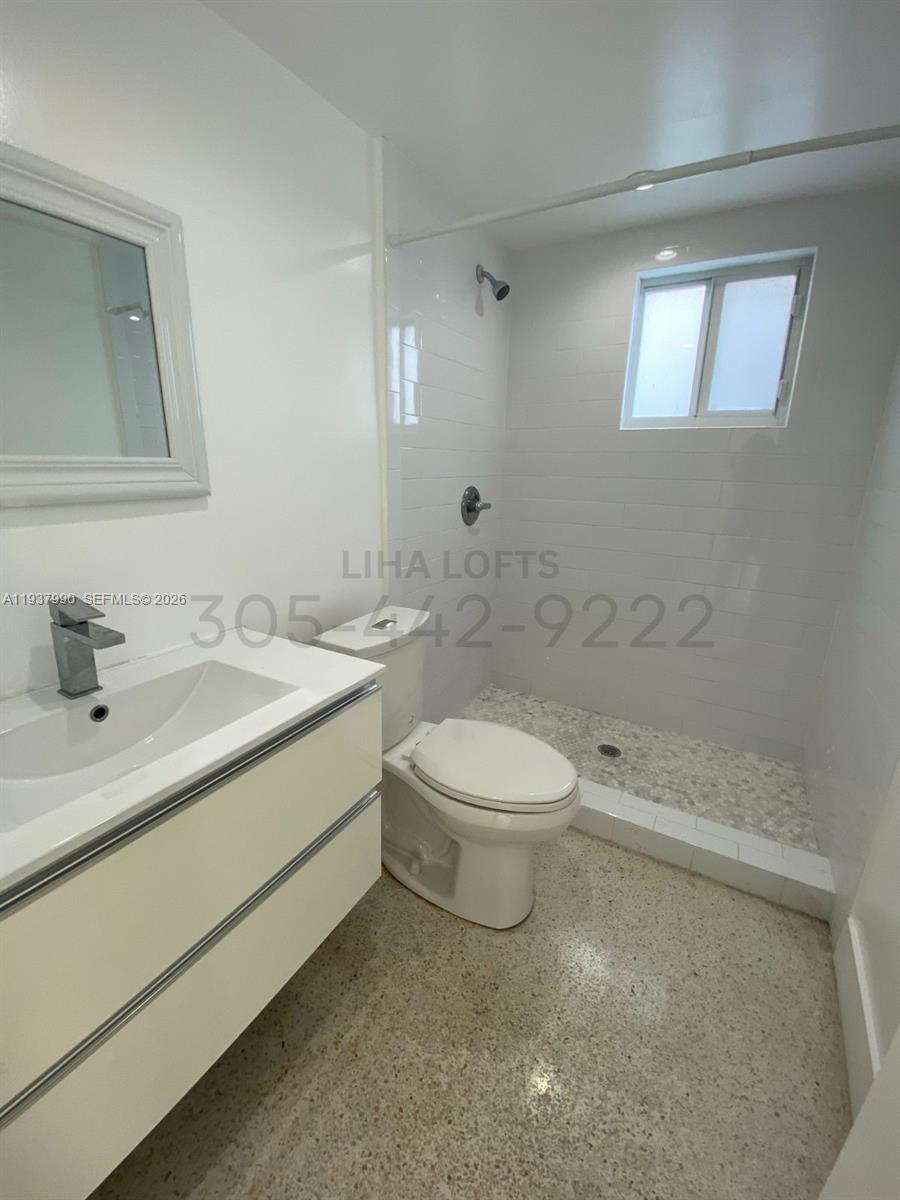 LAWRENCE EST LAND CO - Residential Lease