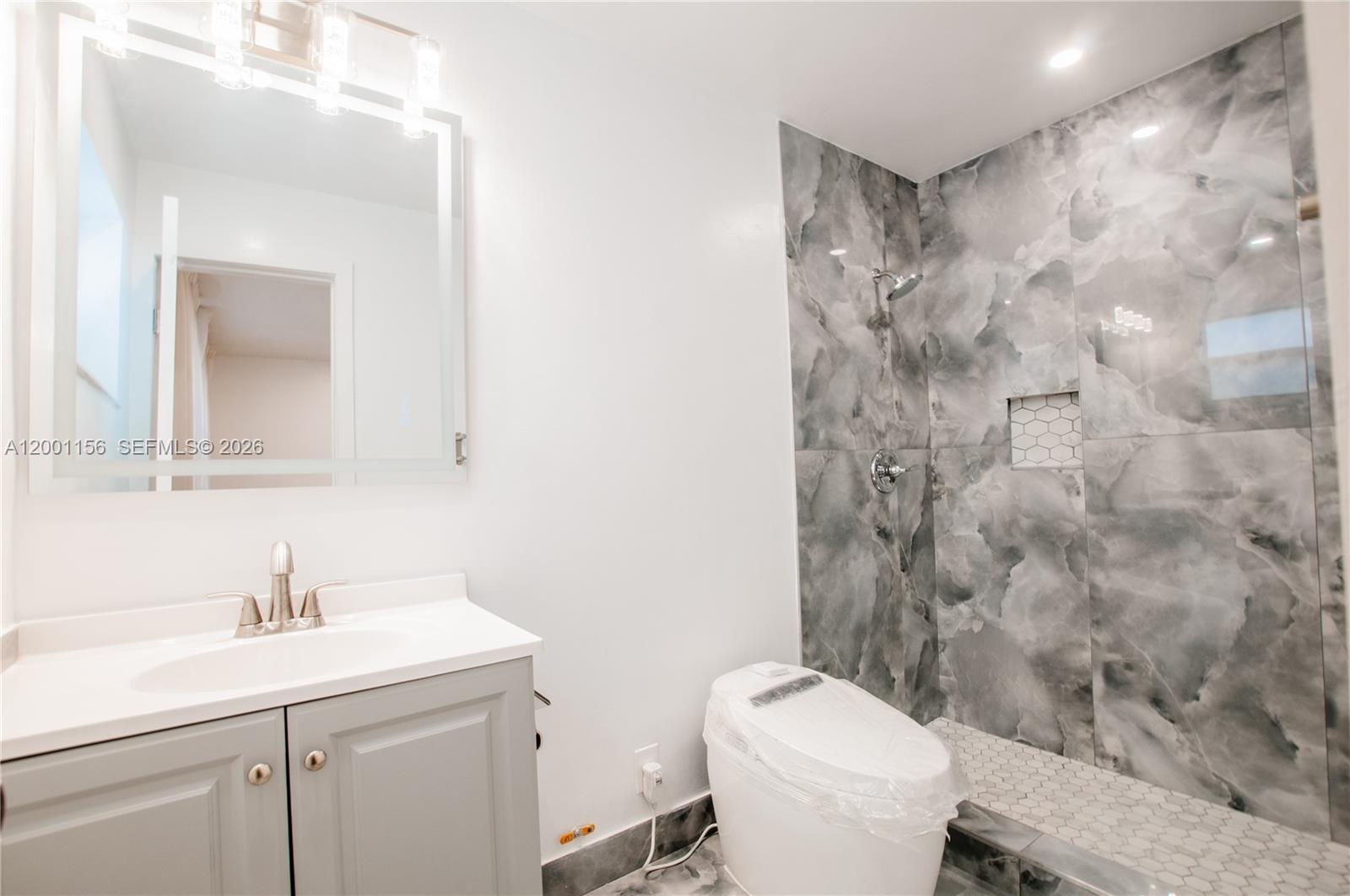 SOUTHBROOK CONDOMINIUM AP - Residential