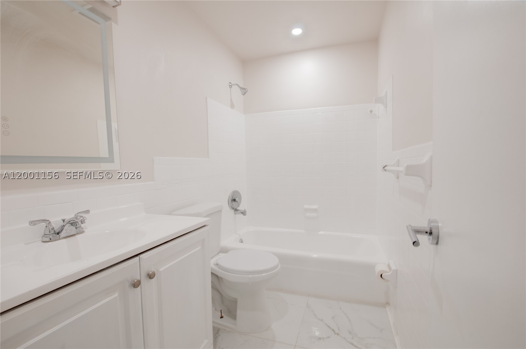 SOUTHBROOK CONDOMINIUM AP - Residential